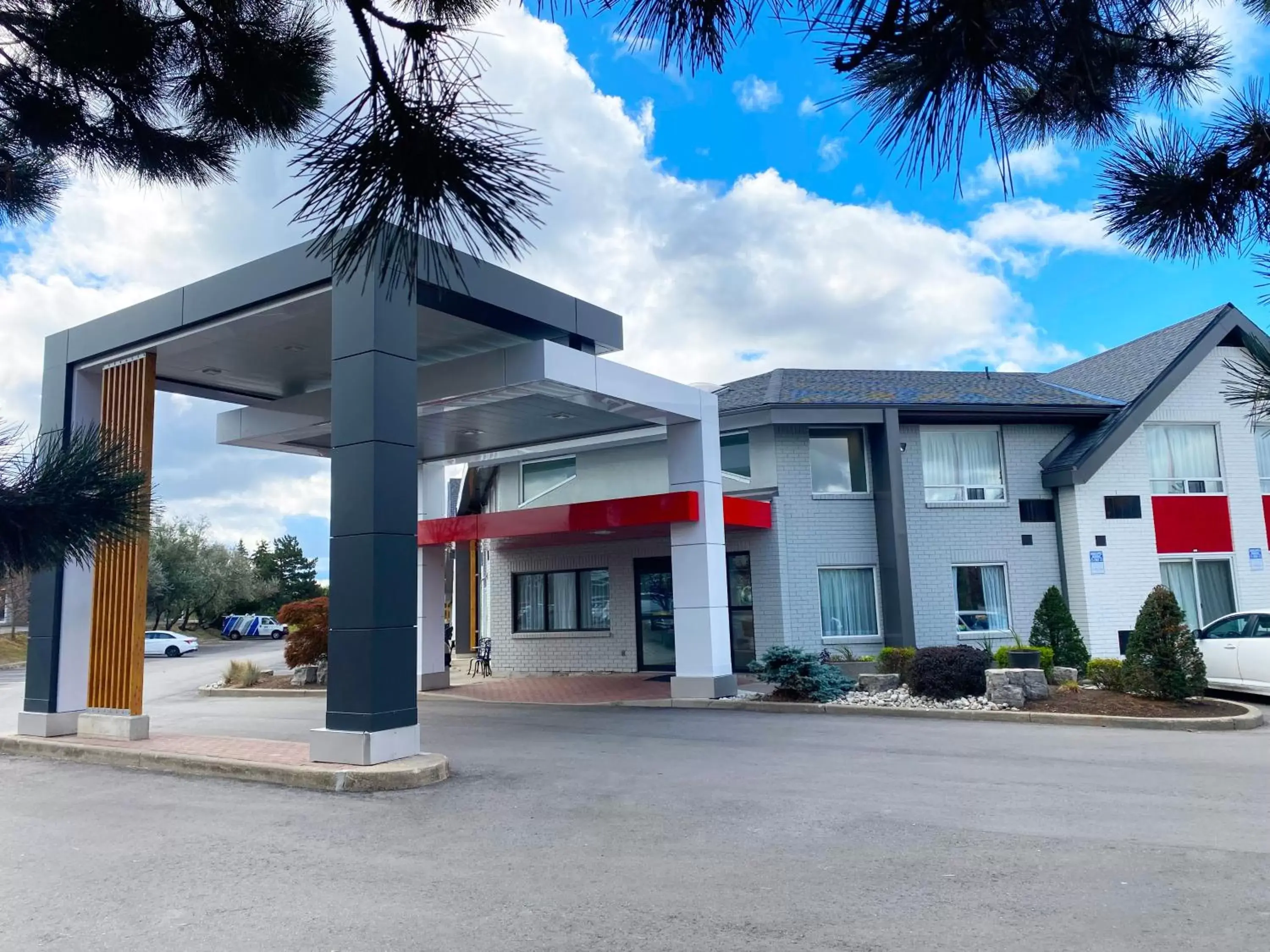 Facade/entrance, Property Building in Comfort Inn Dryden