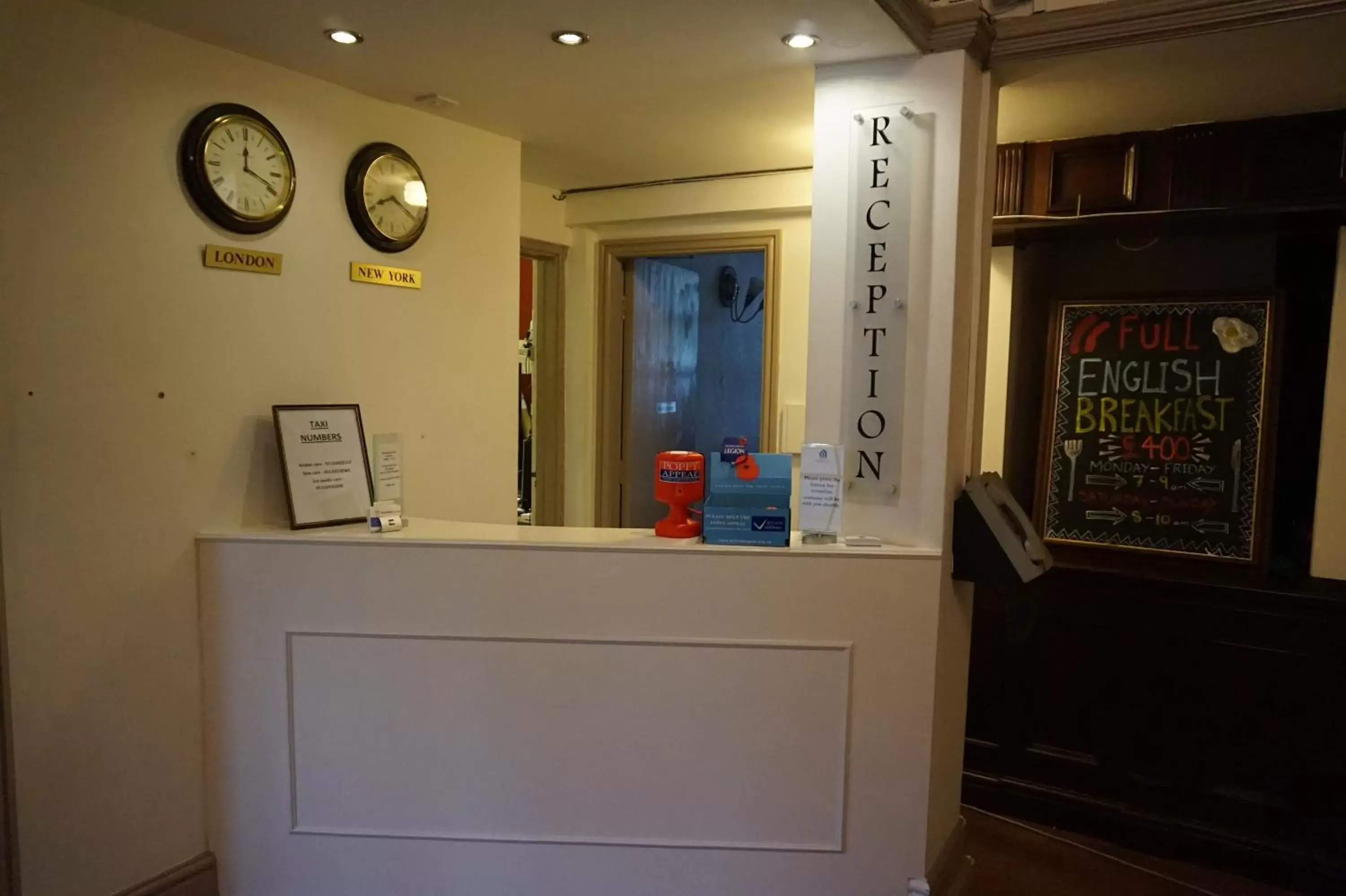 Lobby or reception in The Boundary Hotel - B&B Lobby or reception in The Boundary Hotel - B&B