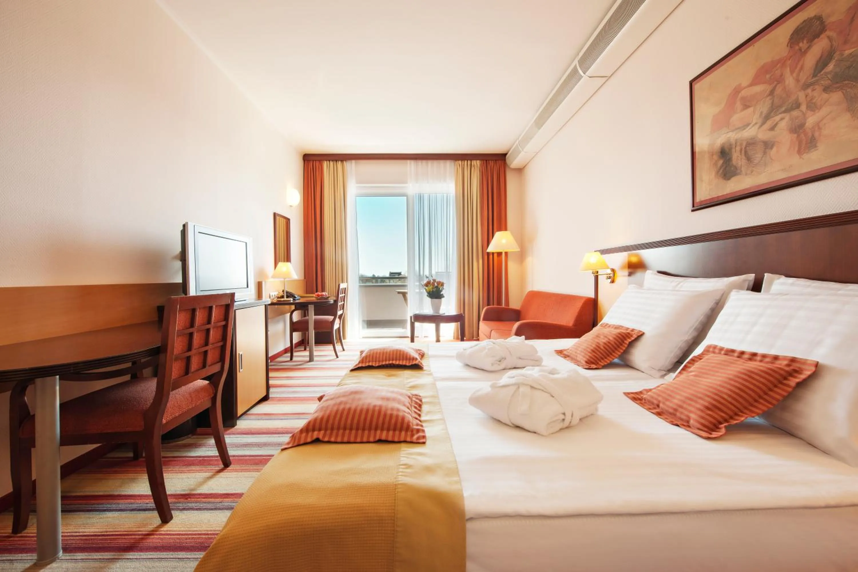 Photo of the whole room, Bed in Grand Hotel Primus - Terme Ptuj - Sava Hotels & Resorts