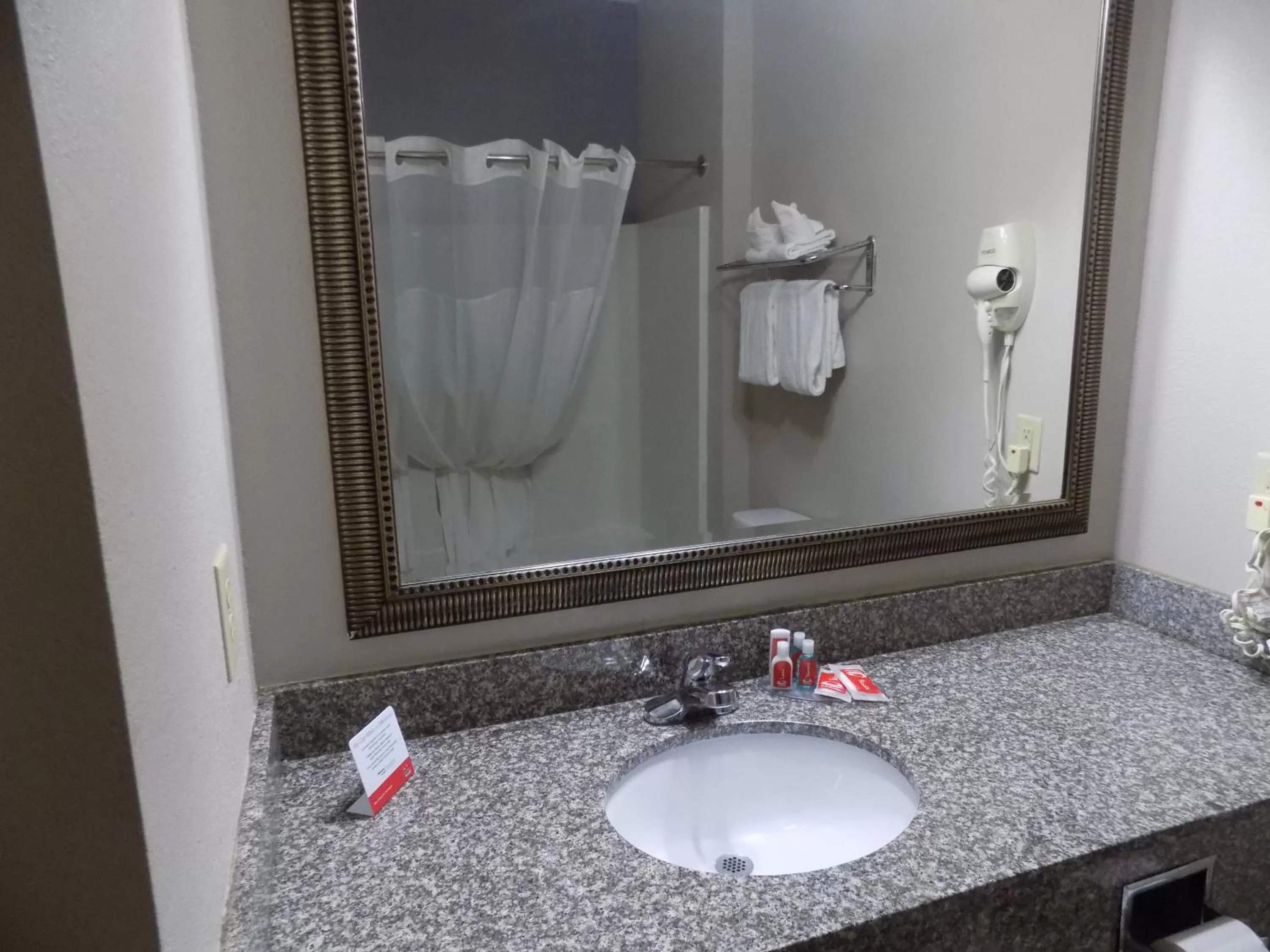 Bathroom in Econo Lodge Augusta West near Fort Gordon