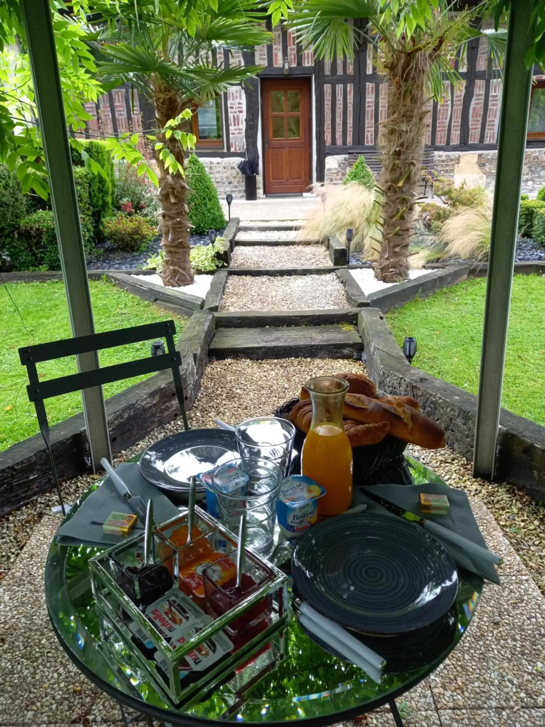 Patio in chambres et gites d'étretat