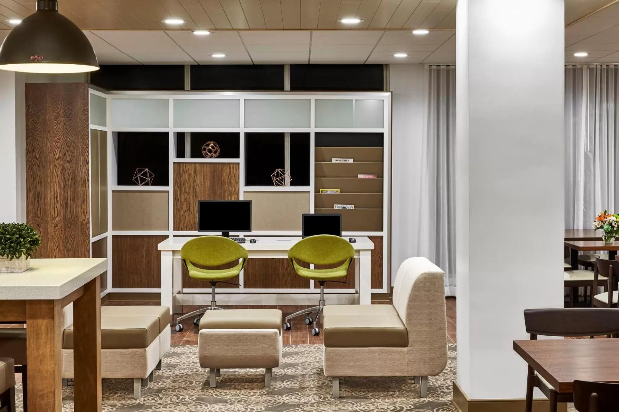 Property building in Holiday Inn Alexandria at Carlyle by IHG