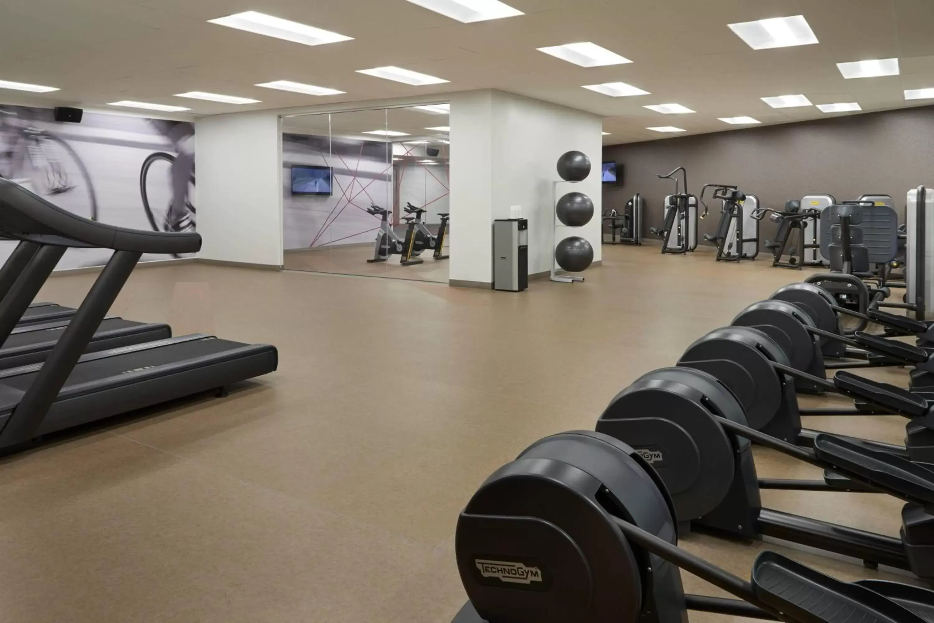 Fitness centre/facilities, Fitness Center/Facilities in Toronto Marriott City Centre Hotel