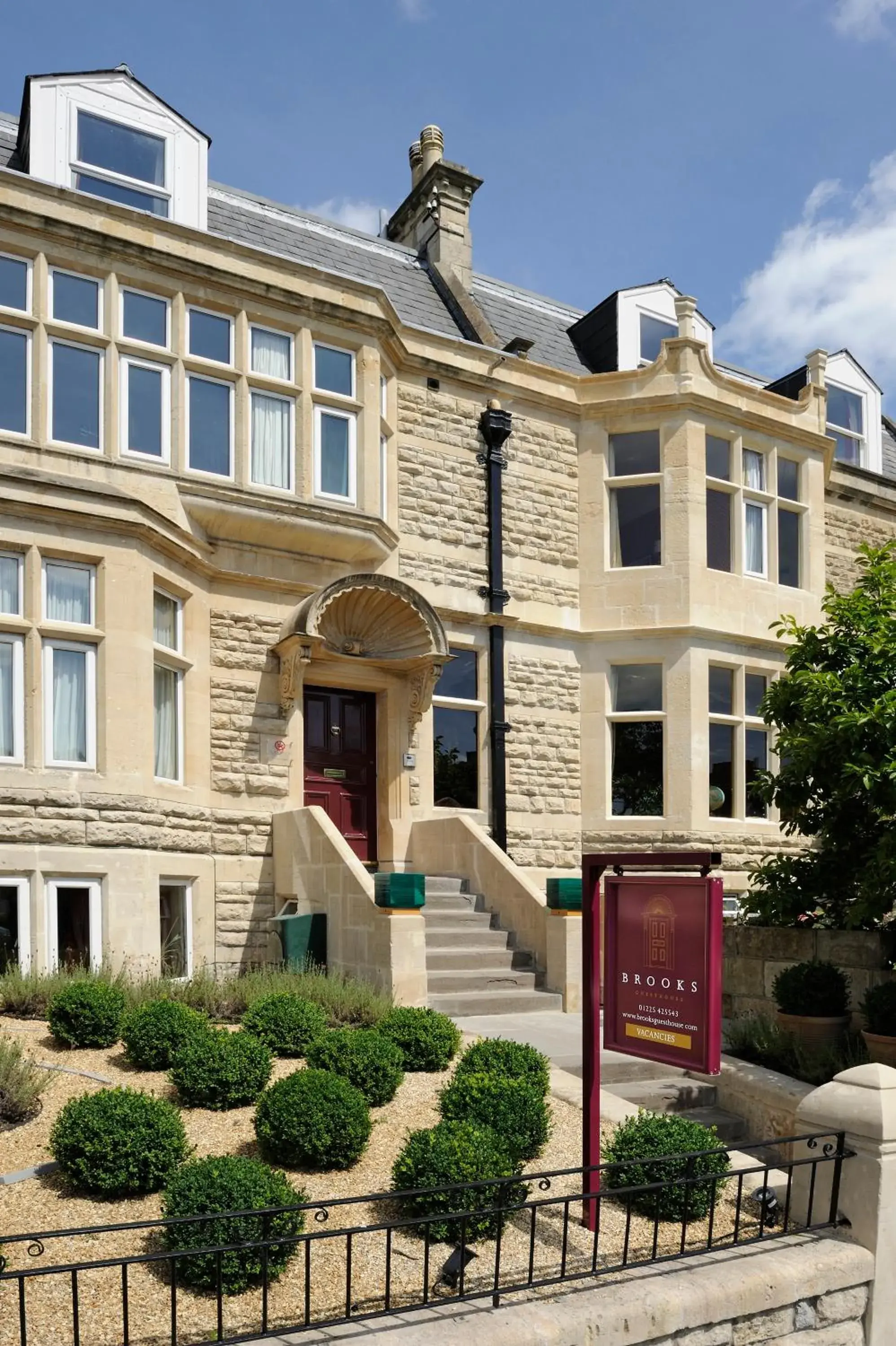 Facade/entrance, Property Building in Brooks Guesthouse Bath