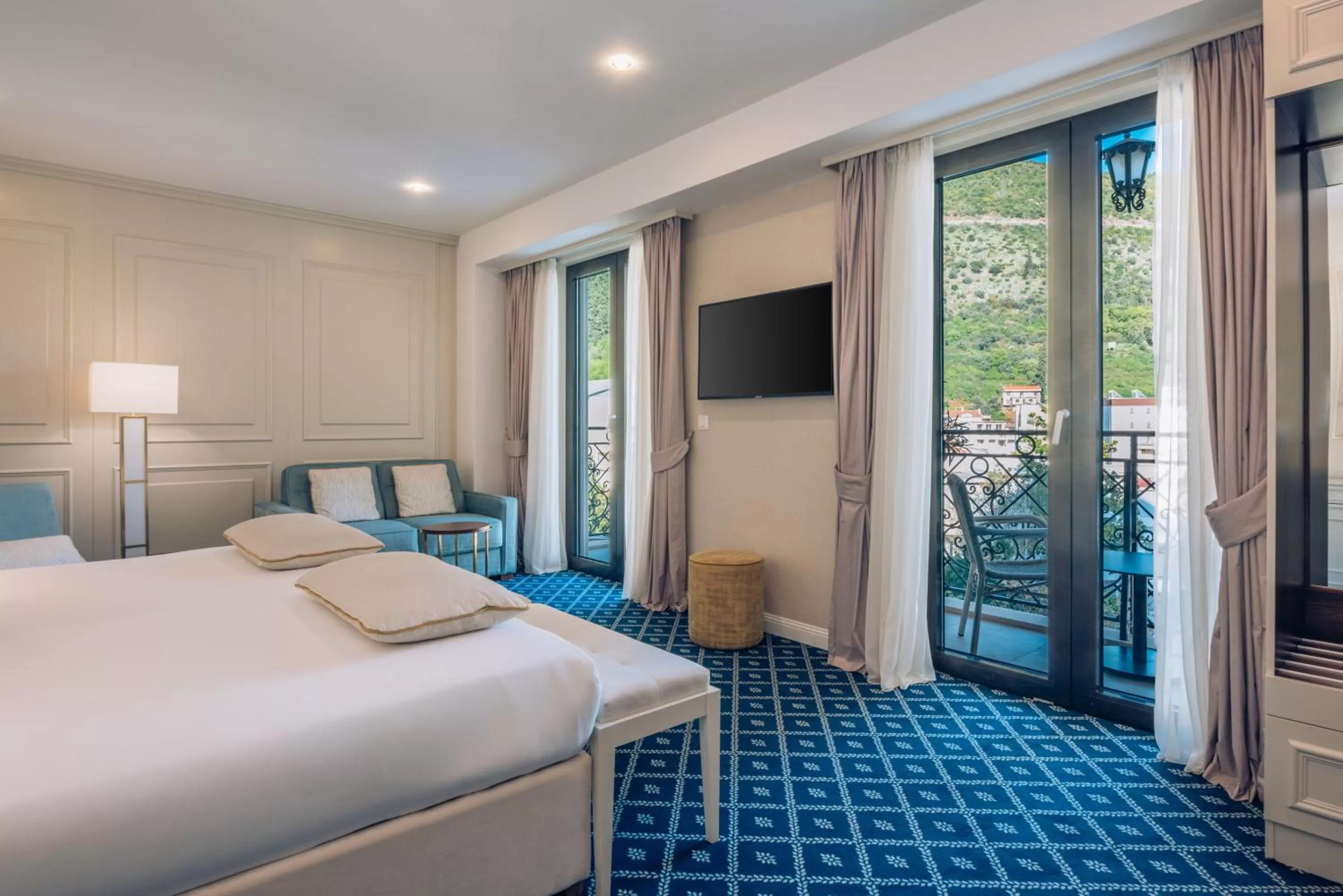 Bed in Iberostar Waves Slavija