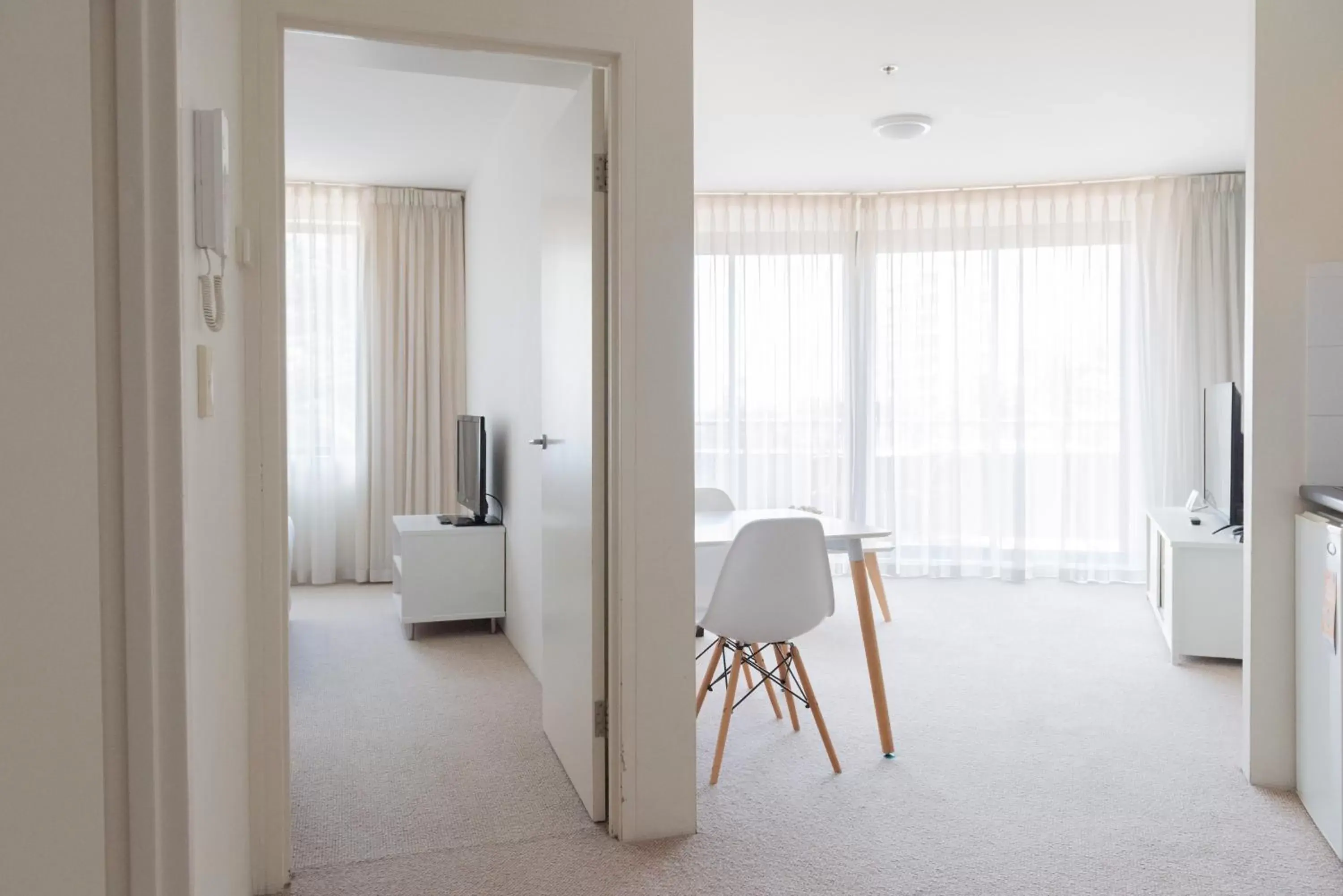 Living room, Dining Area in Quest Cronulla Beach