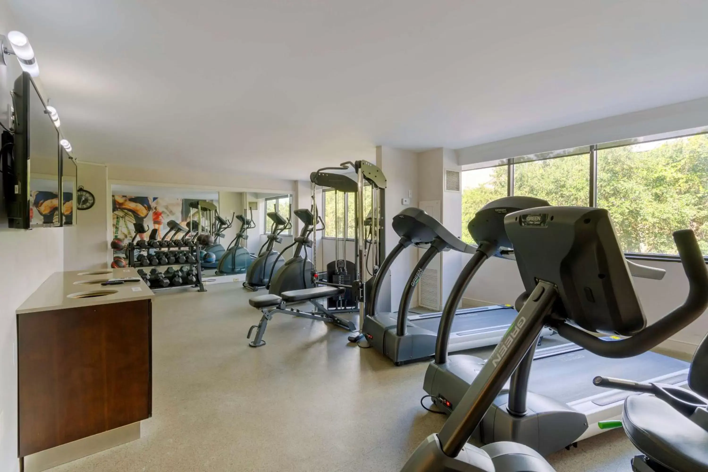 Spa and wellness centre/facilities, Fitness Center/Facilities in Premier Jacksonville Deerwood Hotel