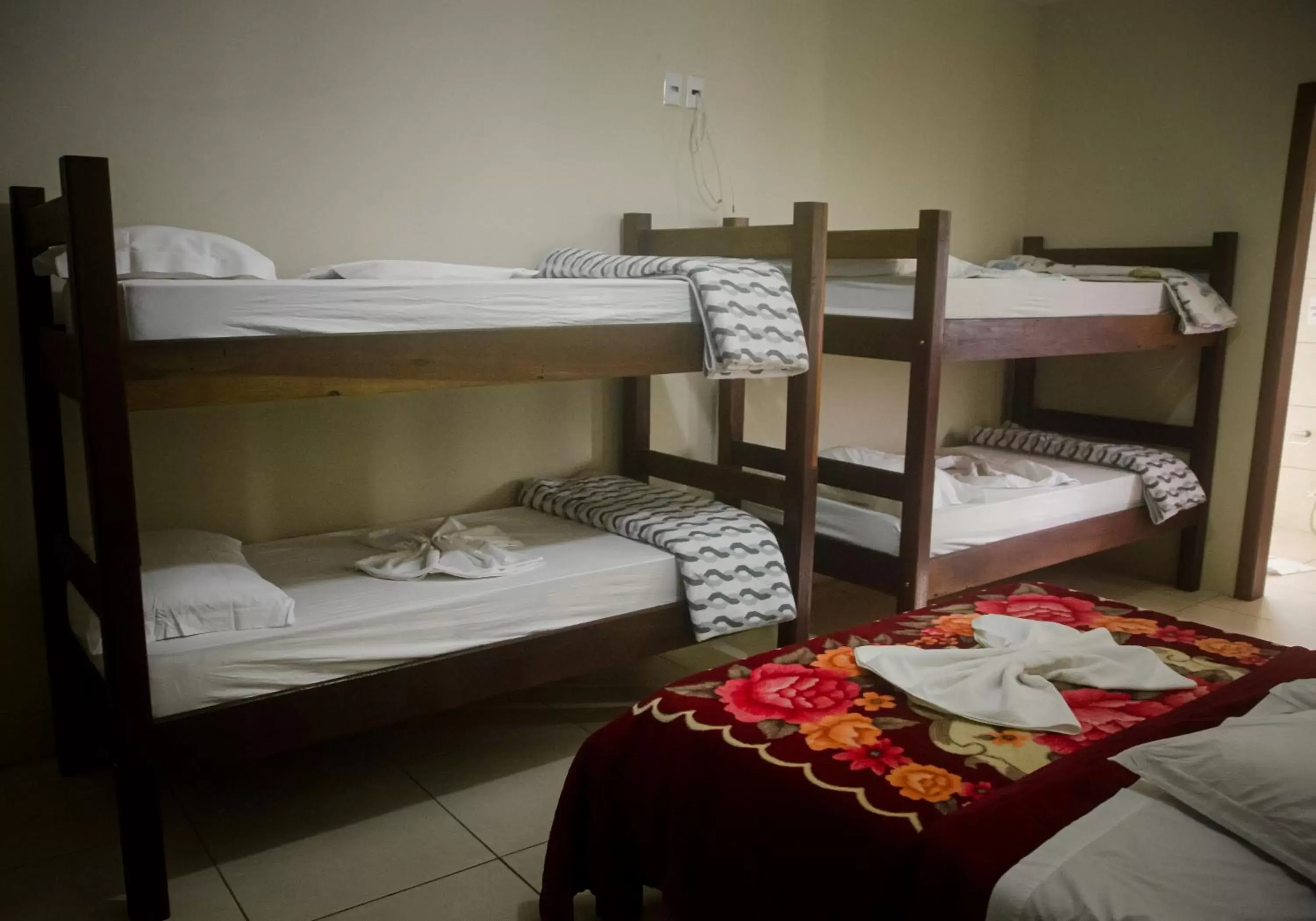 Bedroom, Bunk Bed in Marechal Plaza Hotel