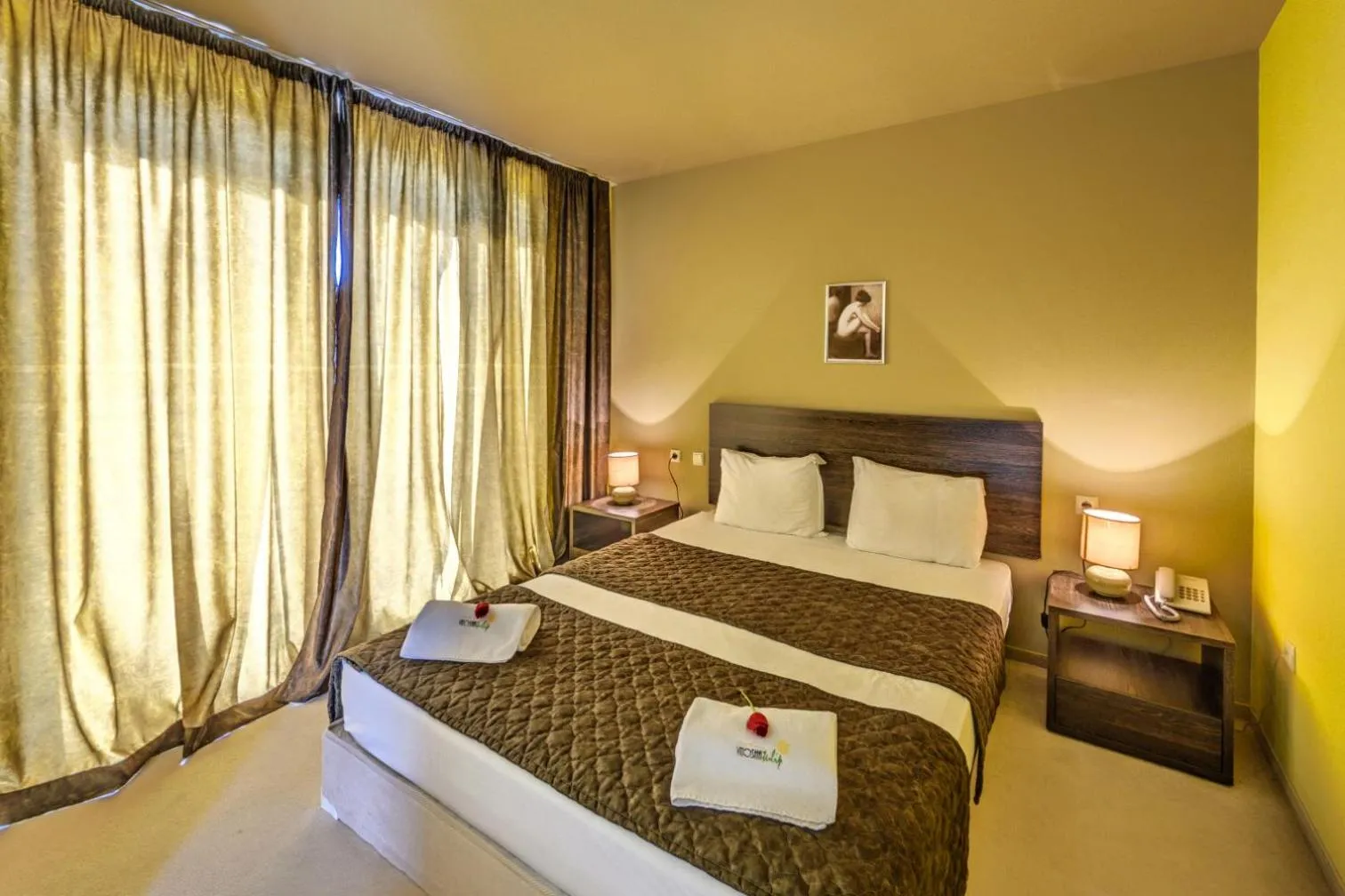 Photo of the whole room, Bed in Vitoshko Lale Hotel