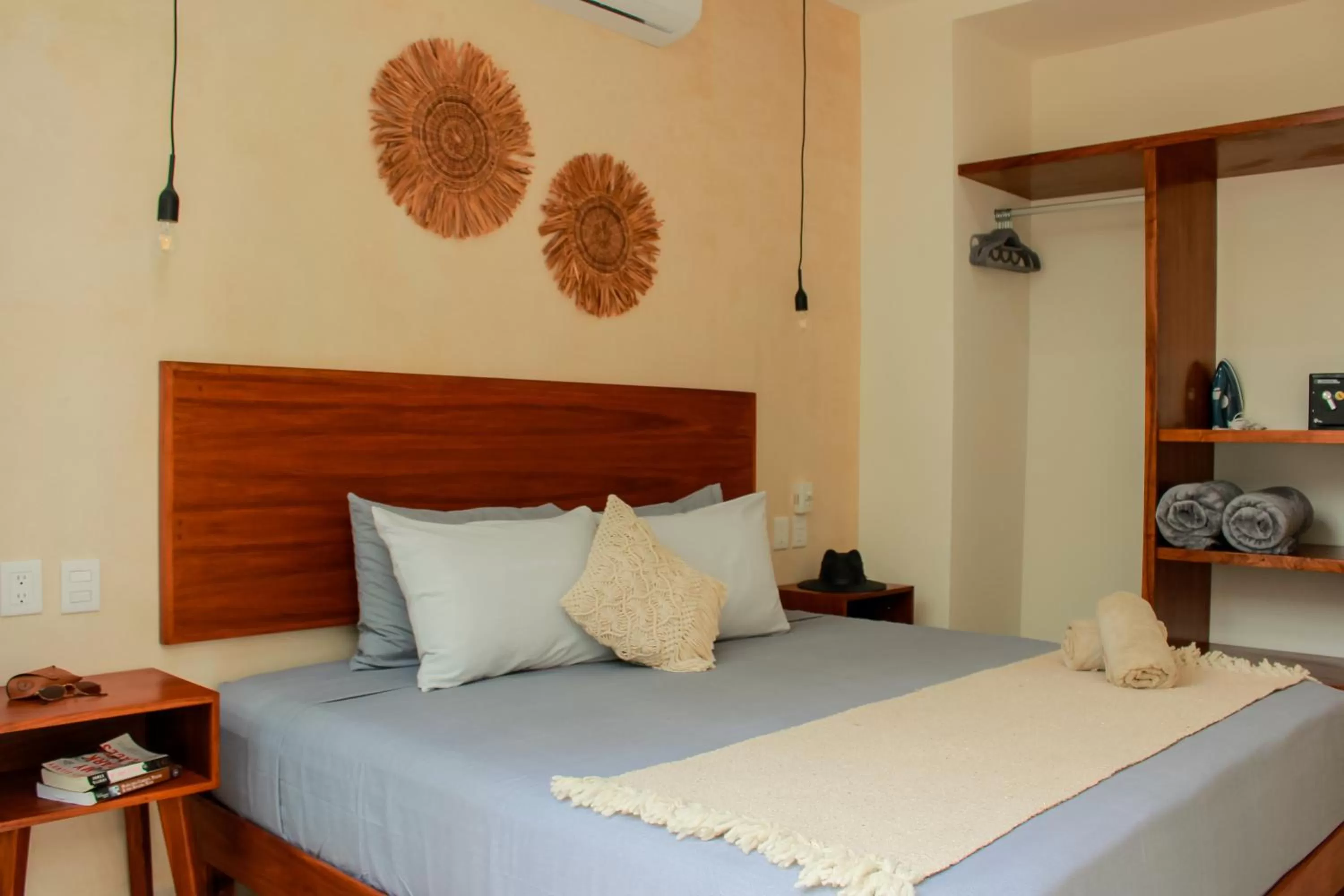 Bed in Gama 09 Apartments