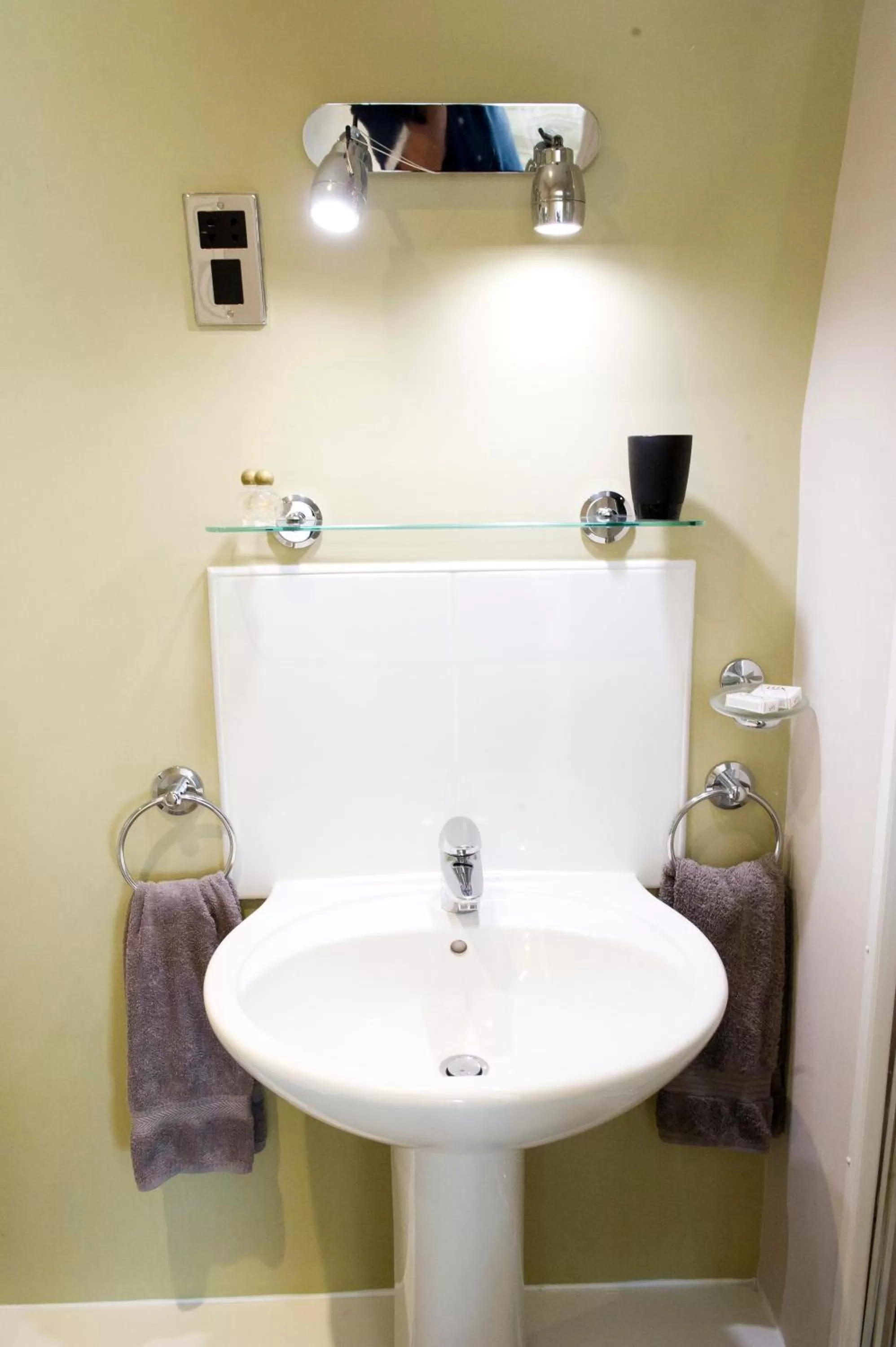 Rose and Crown Hotel