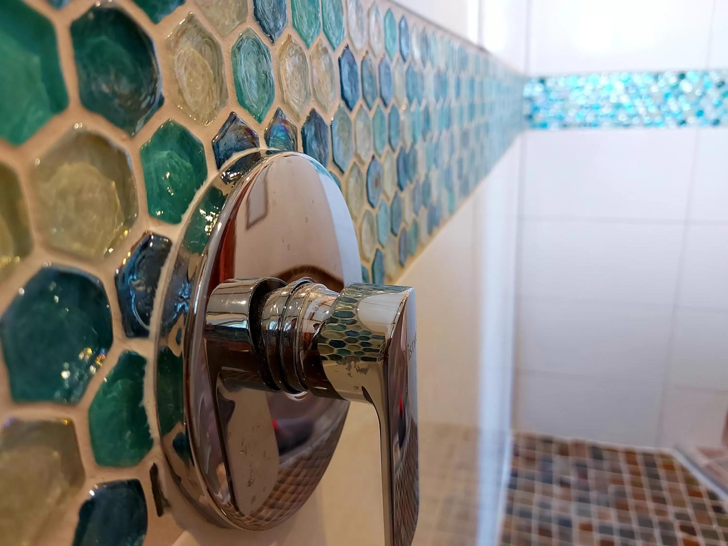 Shower in The Sunsetter Bed & Breakfast