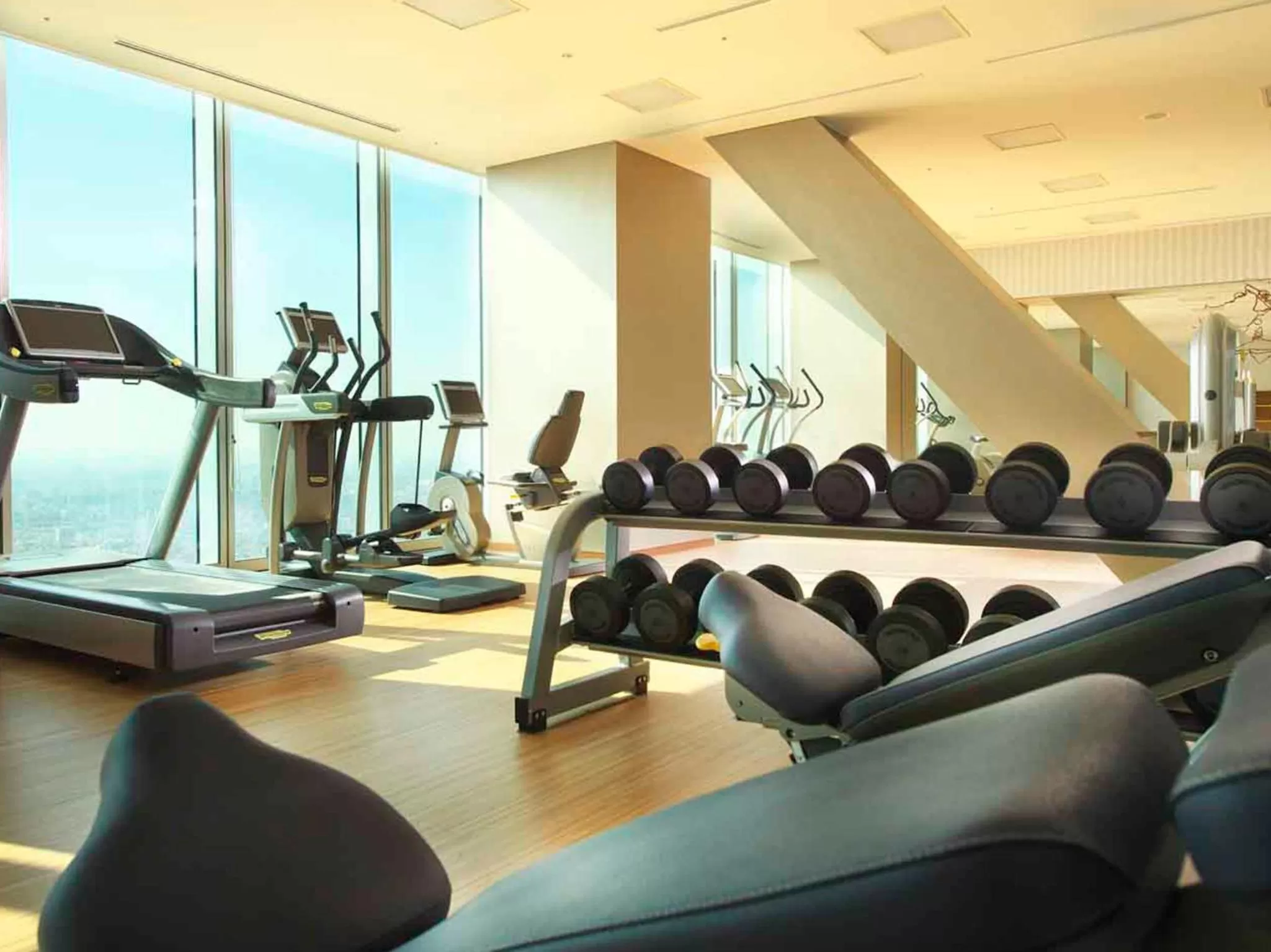 Fitness centre/facilities in Osaka Marriott Miyako Hotel