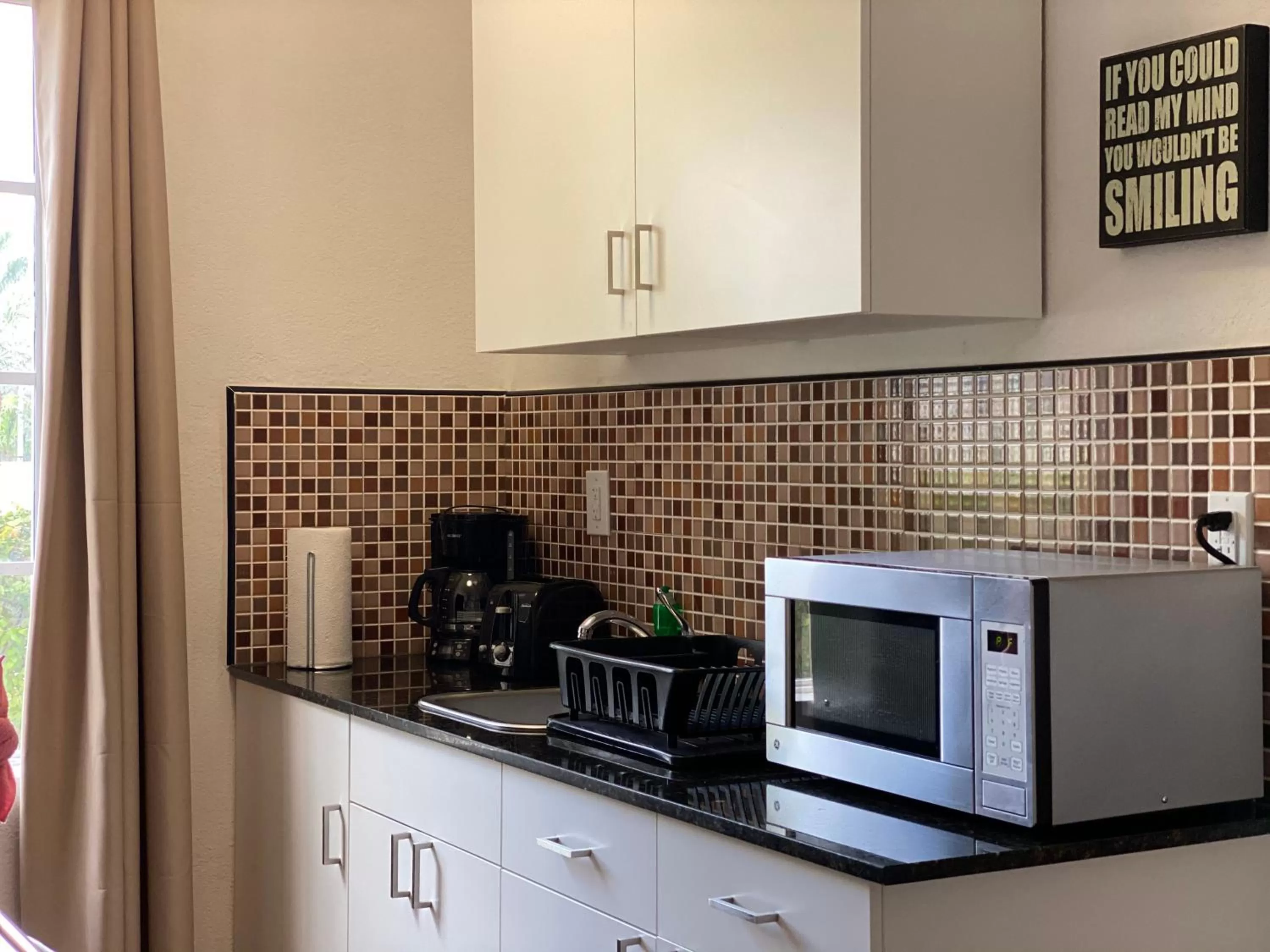 Coffee/tea facilities in Harding Boutique Apartments