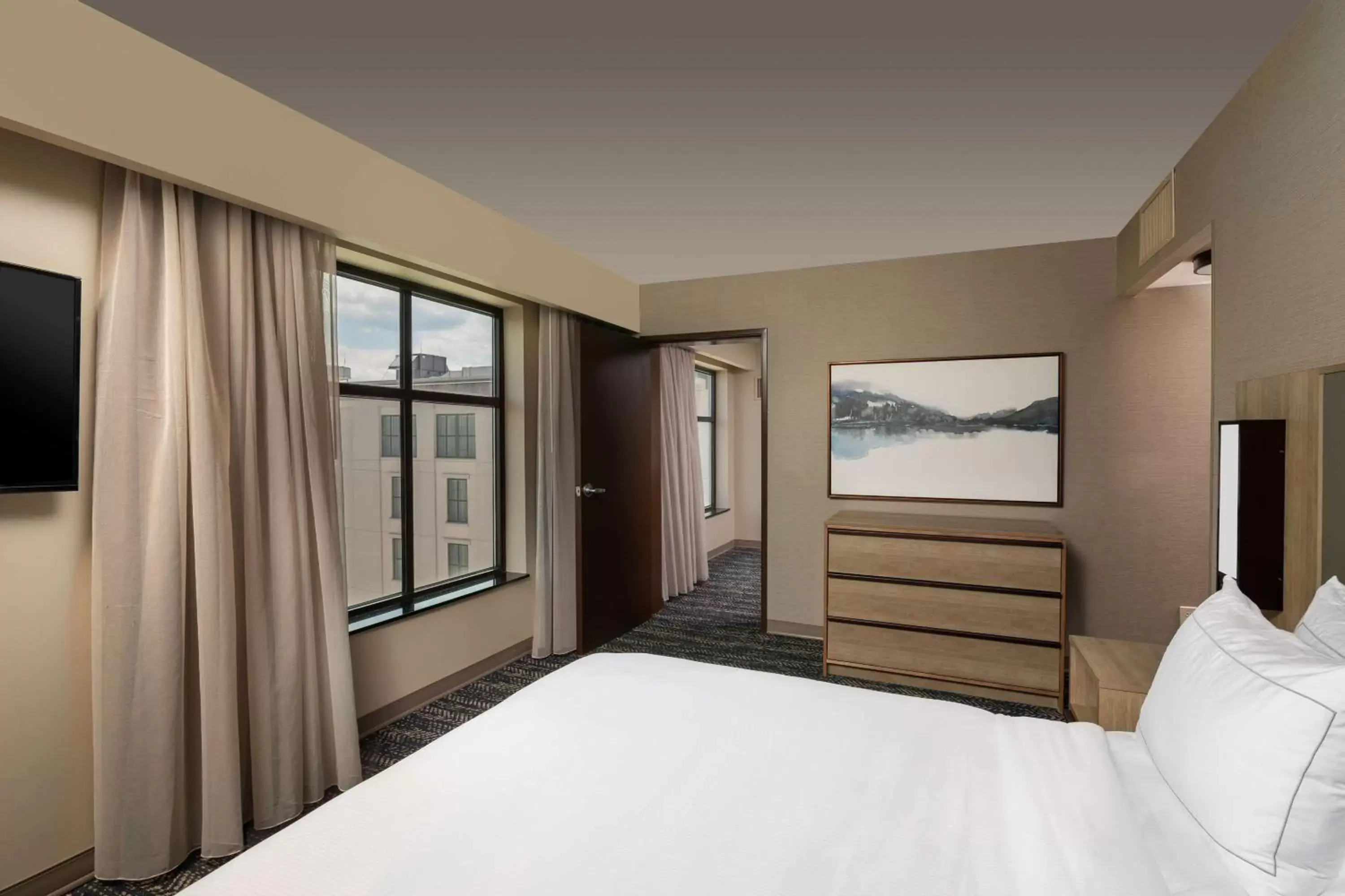 One-Bedroom King Suite with Sofa Bed in Hilton Asheville Biltmore Park One-Bedroom King Suite with Sofa Bed in Hilton Asheville Biltmore Park