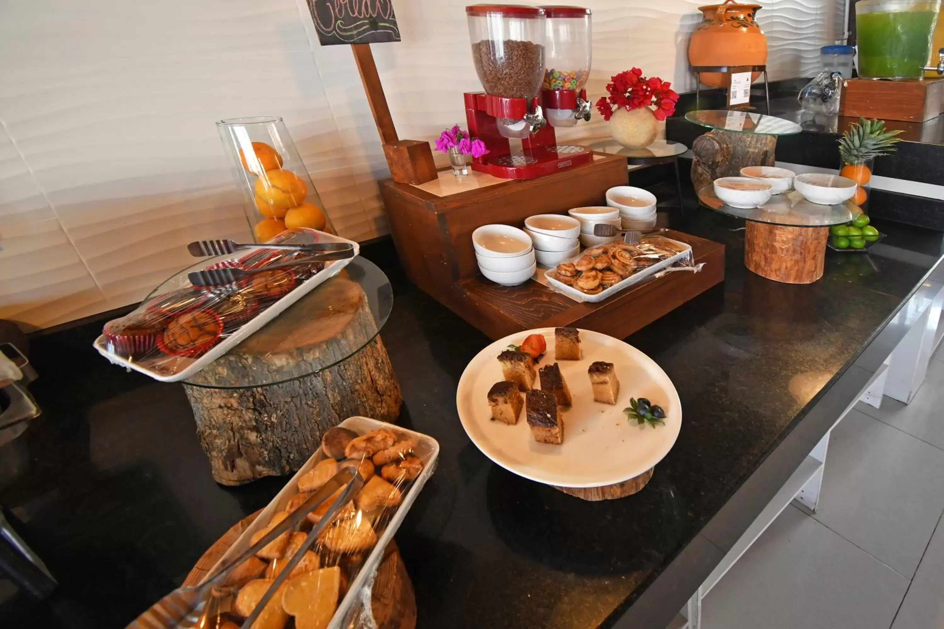 Buffet breakfast in The Westmarine Waterfront Hotel Buffet breakfast in The Westmarine Waterfront Hotel