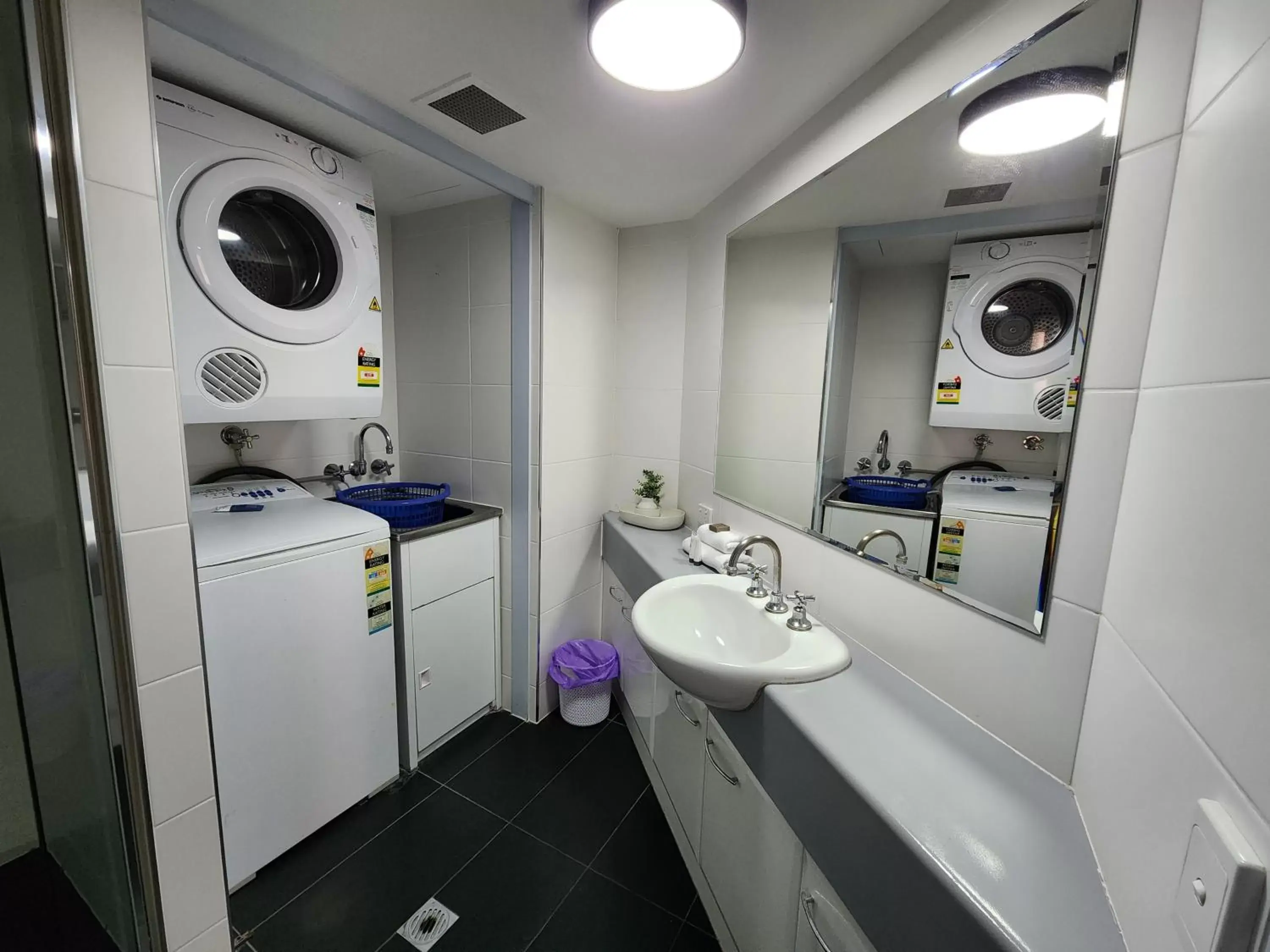 Bathroom in Fairways Golf & Beach Retreat Bribie Island