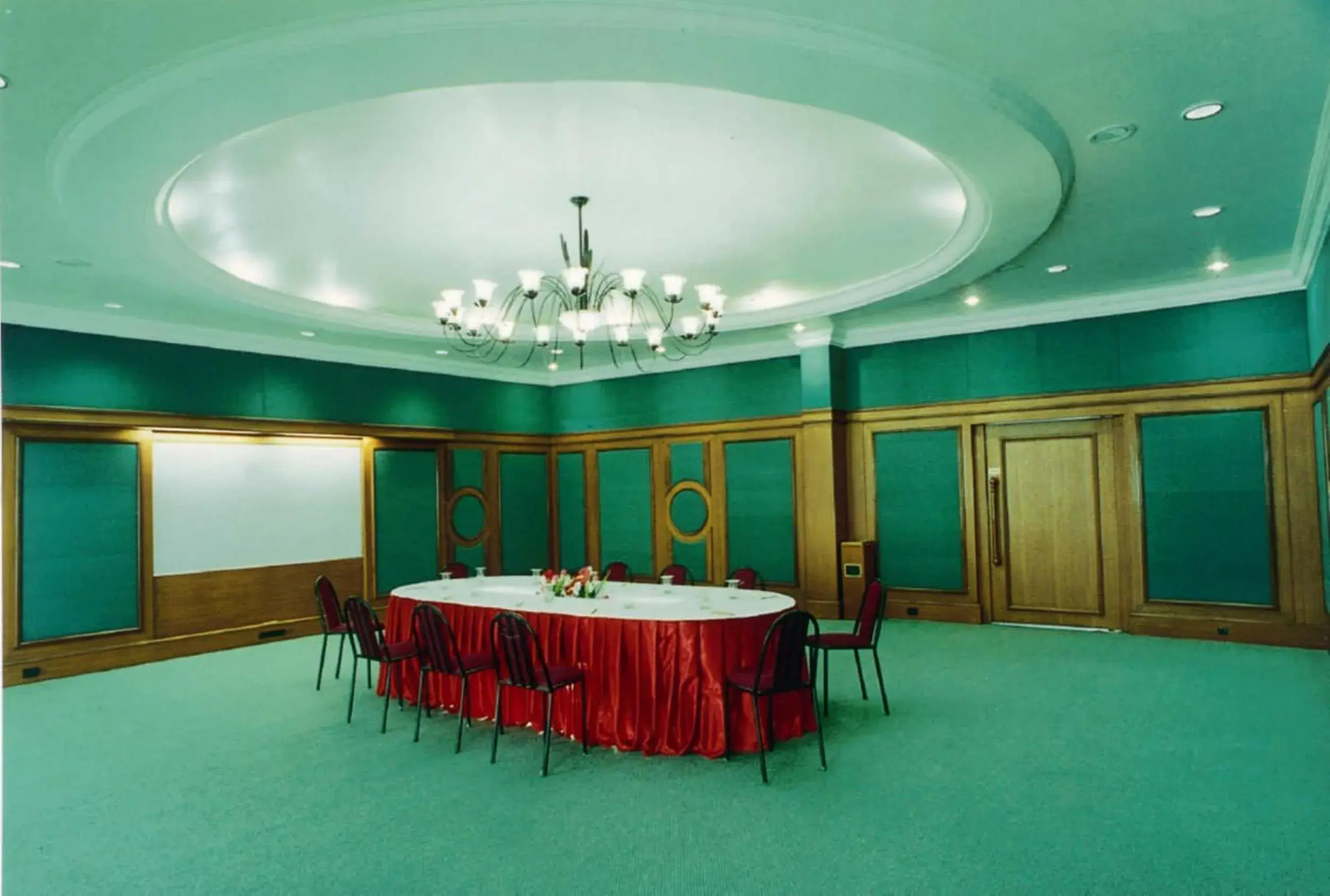 Meeting/conference room in Hotel Express Residency-Jamnagar