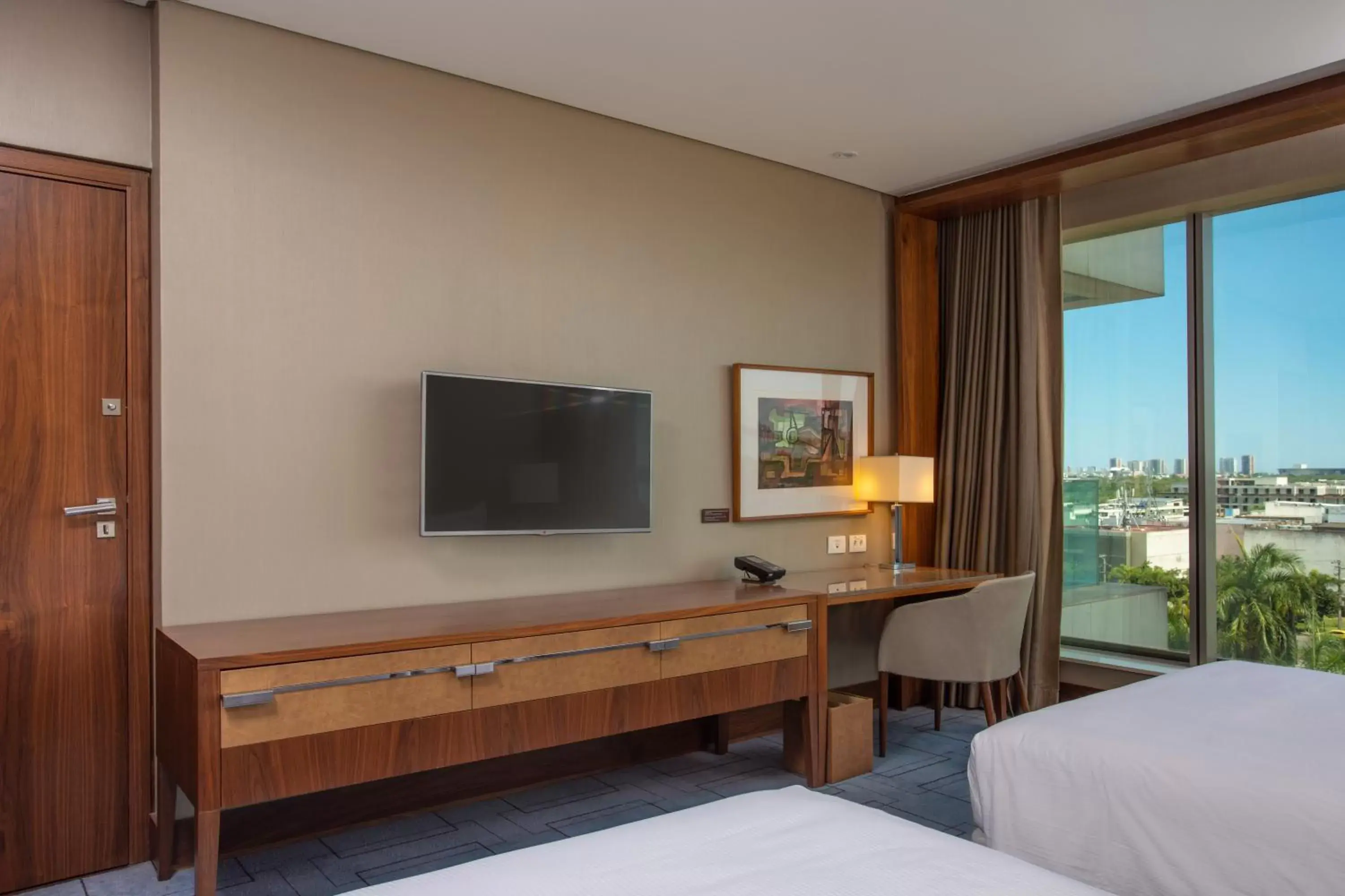 TV and multimedia, TV/Entertainment Center in Hilton Barra Rio de Janeiro