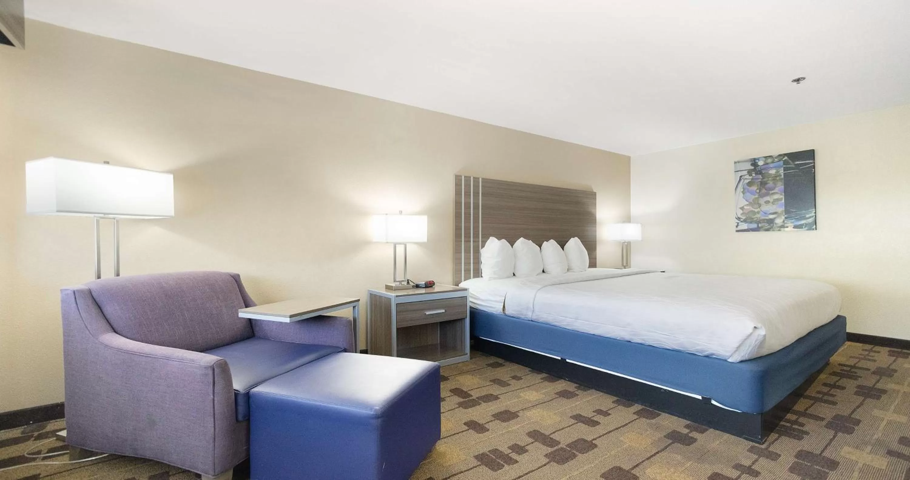 Bedroom, Bed in Best Western Amador Inn