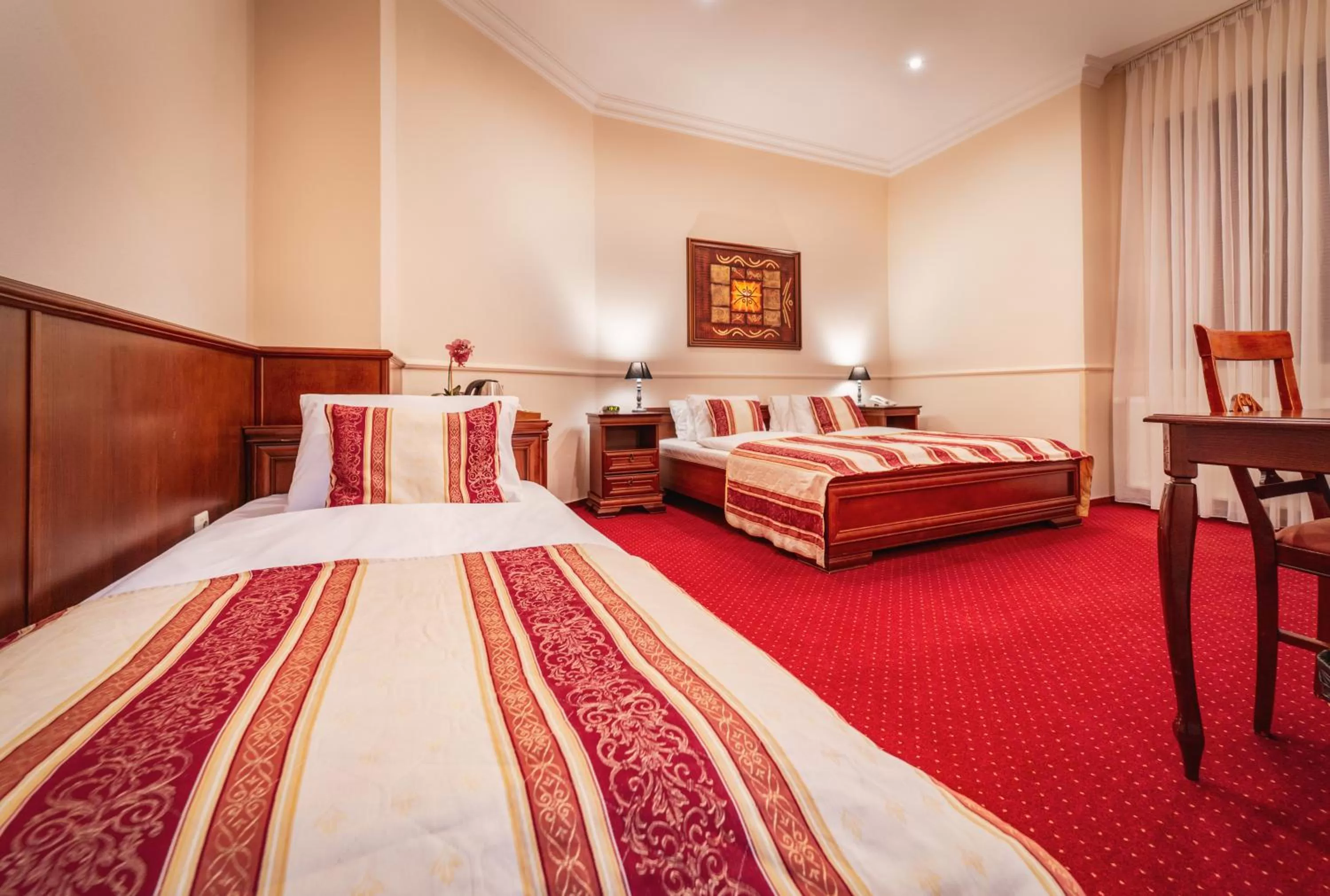 Bedroom, Bed in Hotel Capital with private wellness