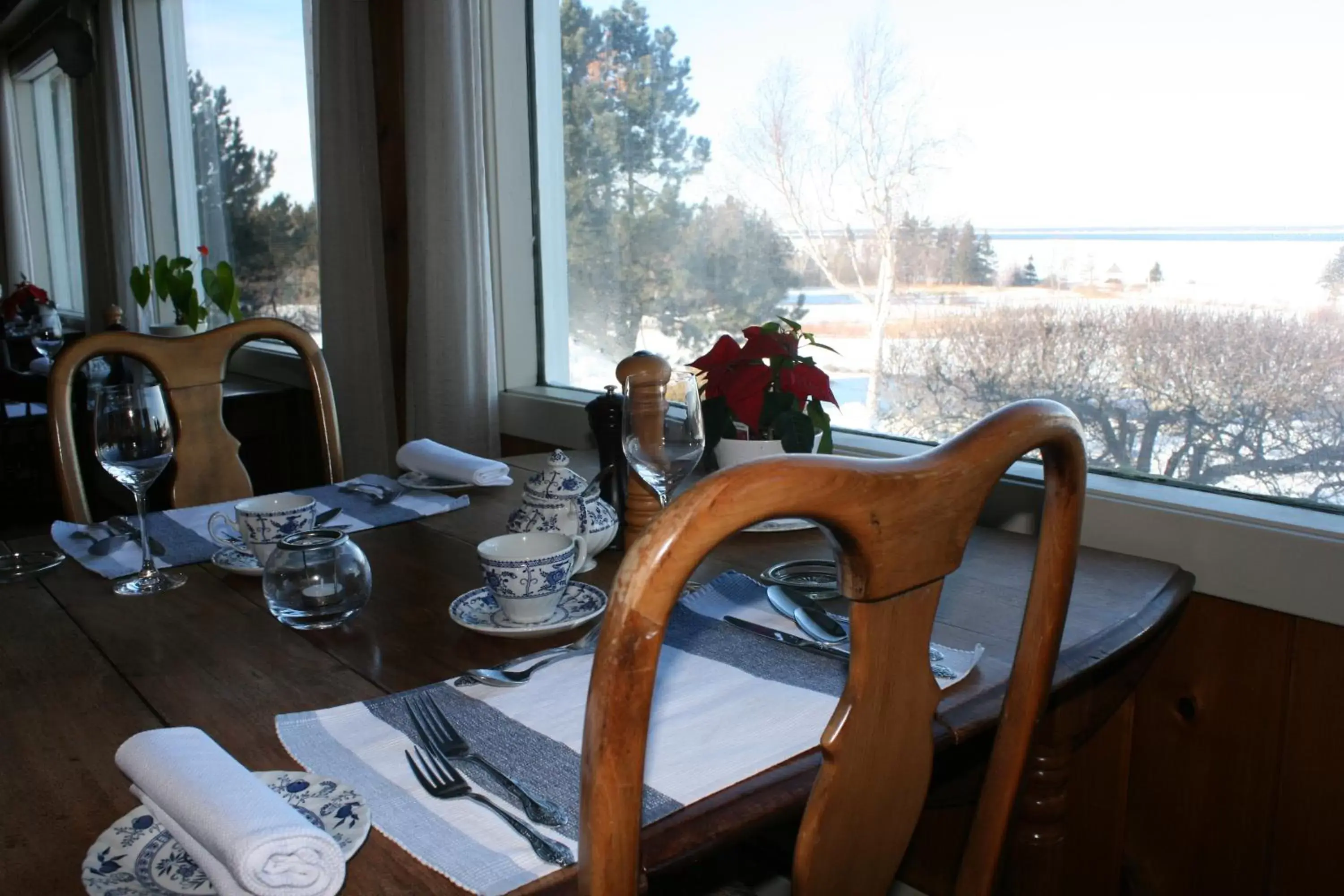 Restaurant/places to eat in Amherst Shore Country Inn