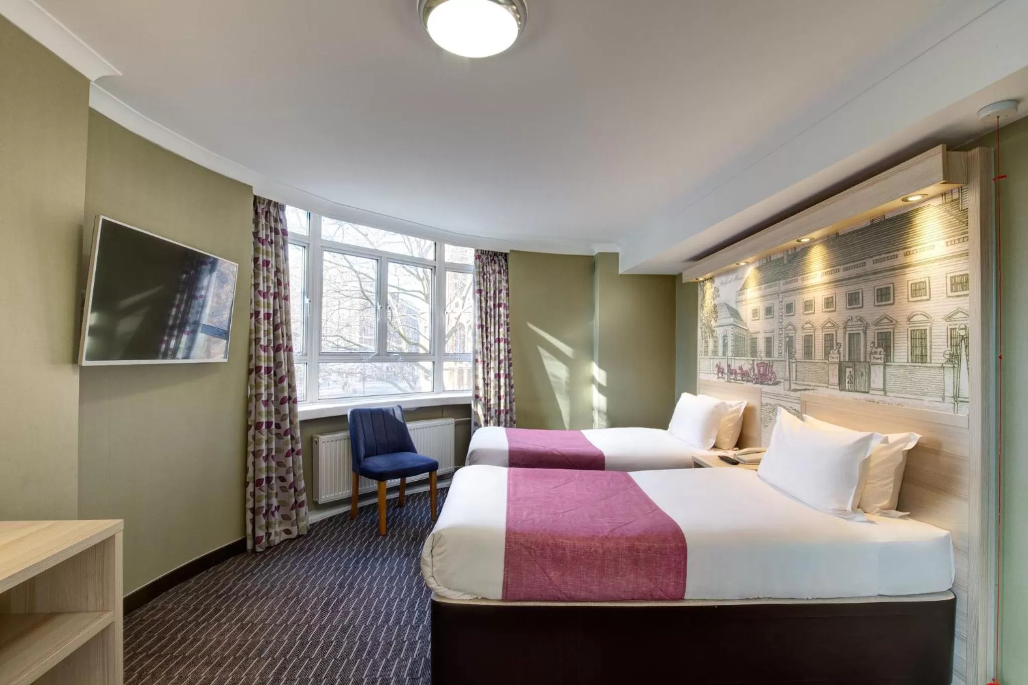 Photo of the whole room, Bed in President Hotel