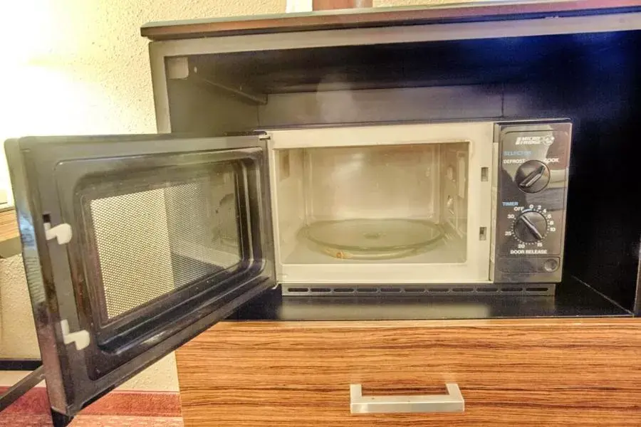 Queen Room - Non-Smoking in Comfort Inn Queen Room - Non-Smoking in Comfort Inn