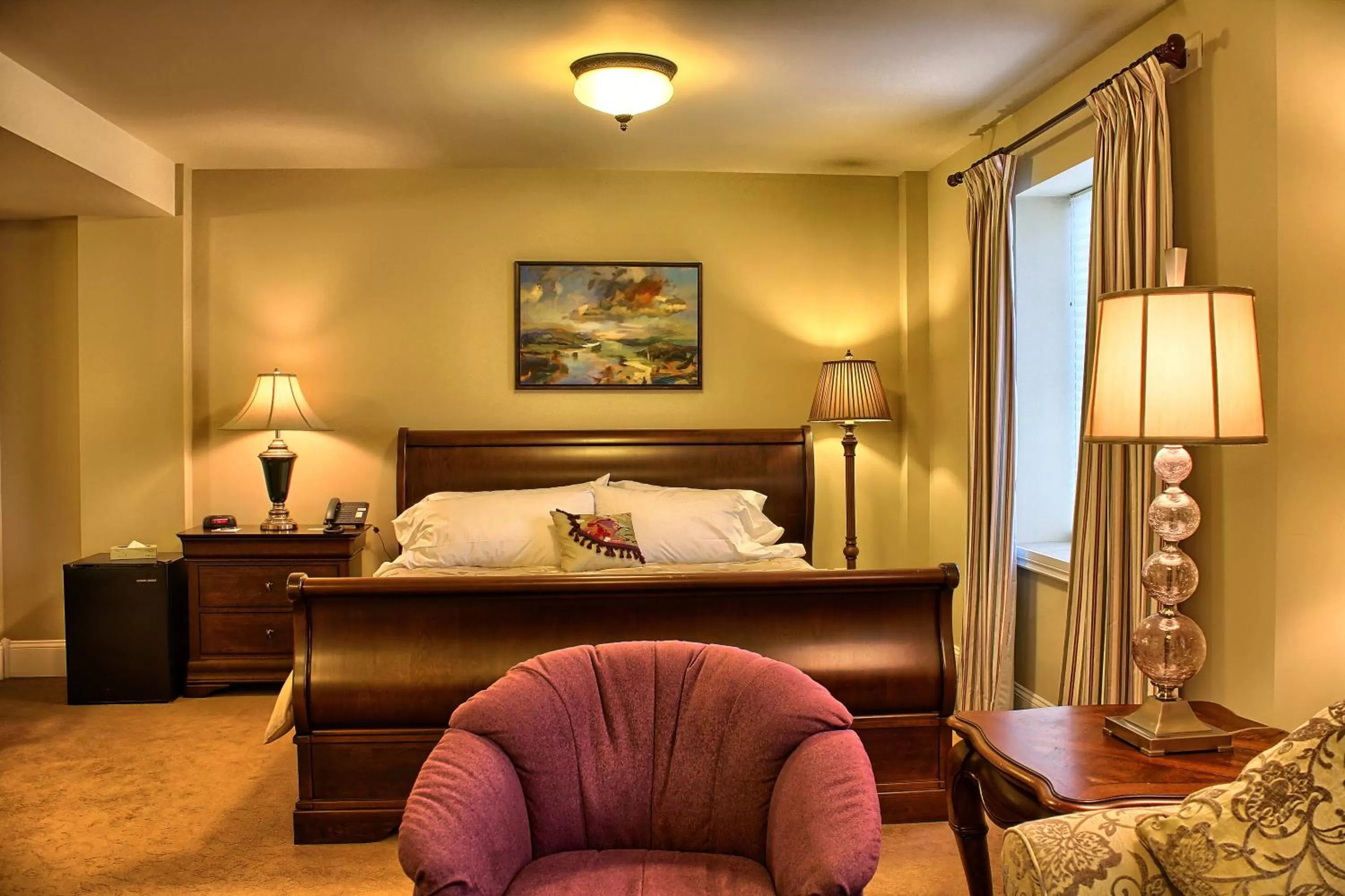 Bedroom, Bed in Grant Hall Hotel