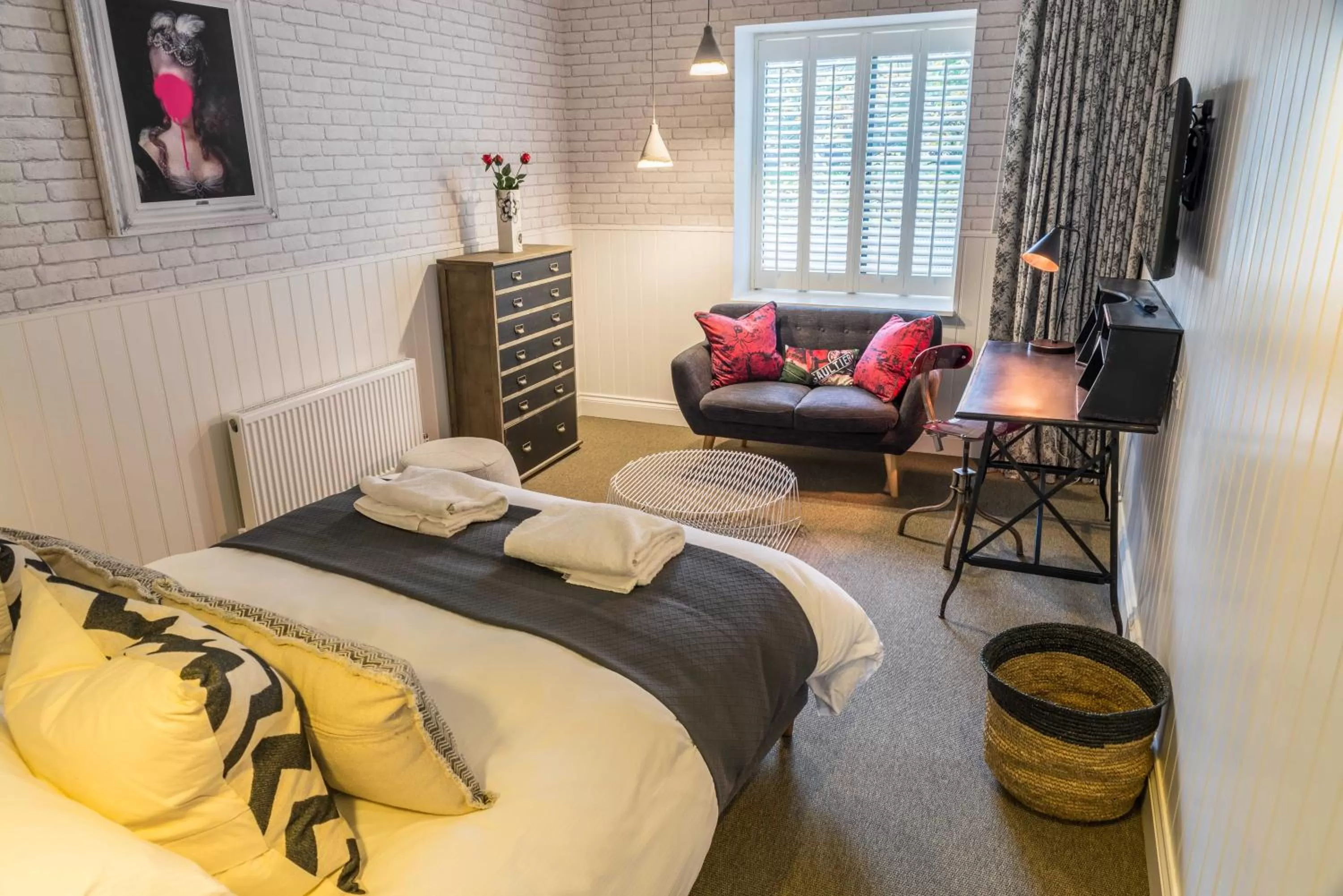 Photo of the whole room, Bed in Timbrell's Yard