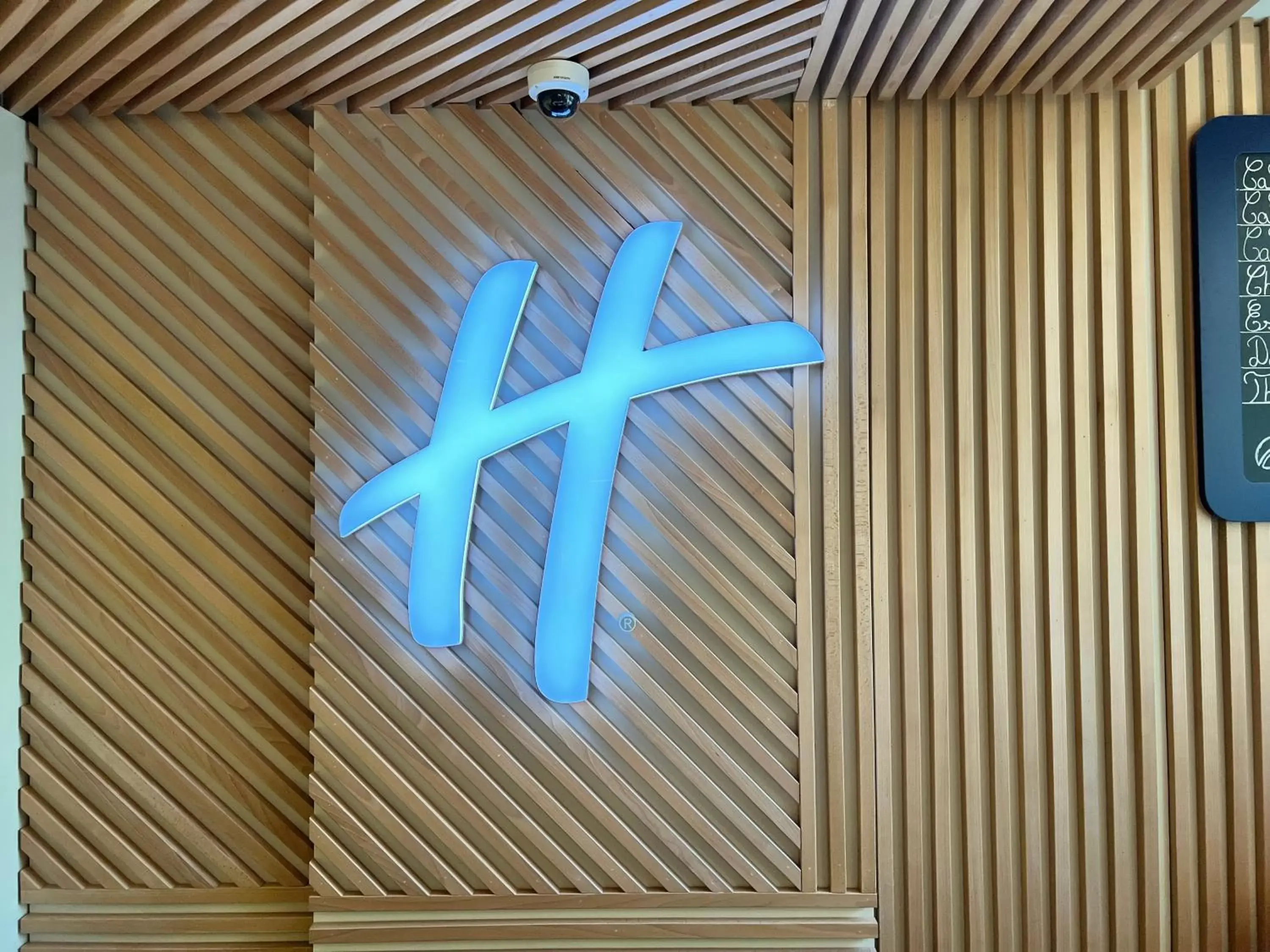 Property logo or sign in Holiday Inn Paris-Auteuil, an IHG Hotel