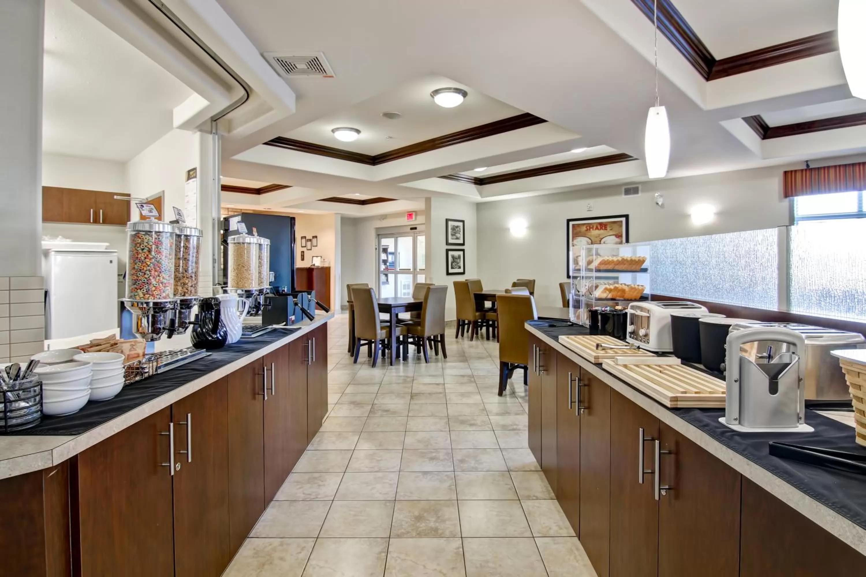 Seating area in Canalta Hotel Moosomin
