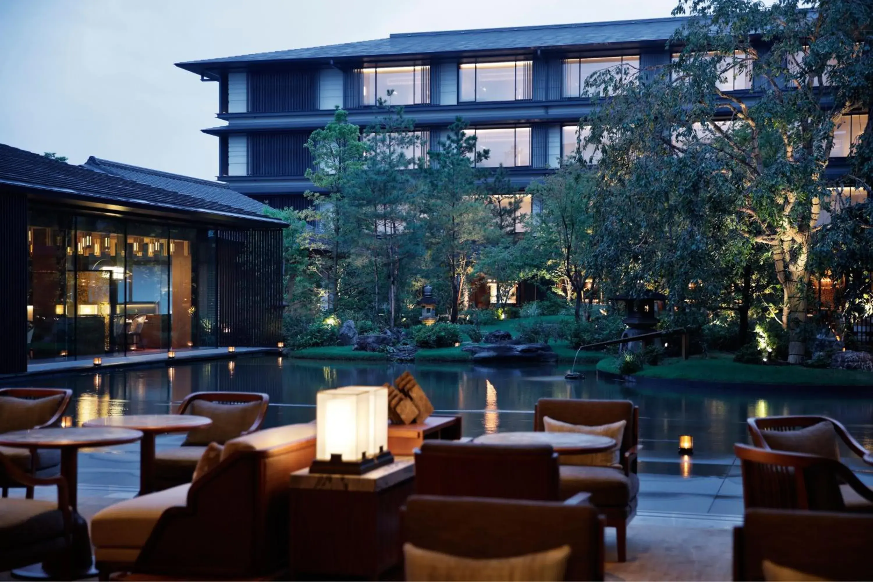 Lounge or bar, Property Building in HOTEL THE MITSUI KYOTO, a Luxury Collection Hotel & Spa