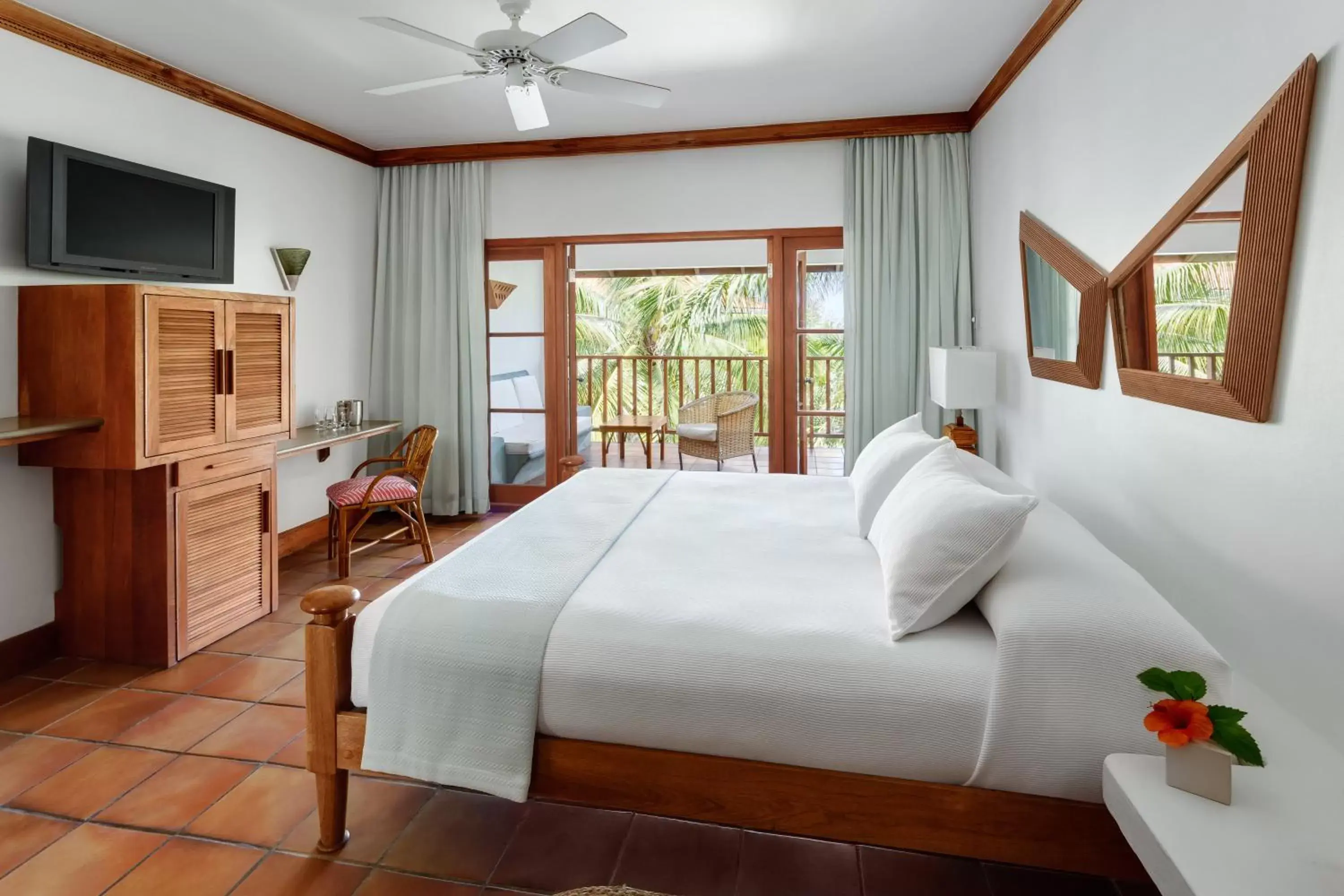 Bed in Couples Swept Away Bed in Couples Swept Away