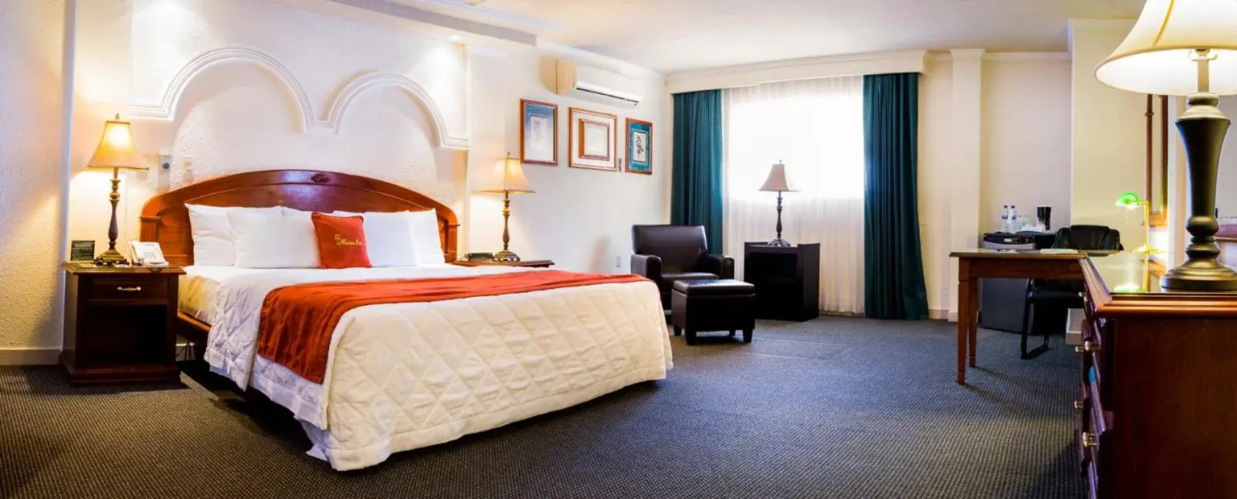 Bed in Hotel Aliana