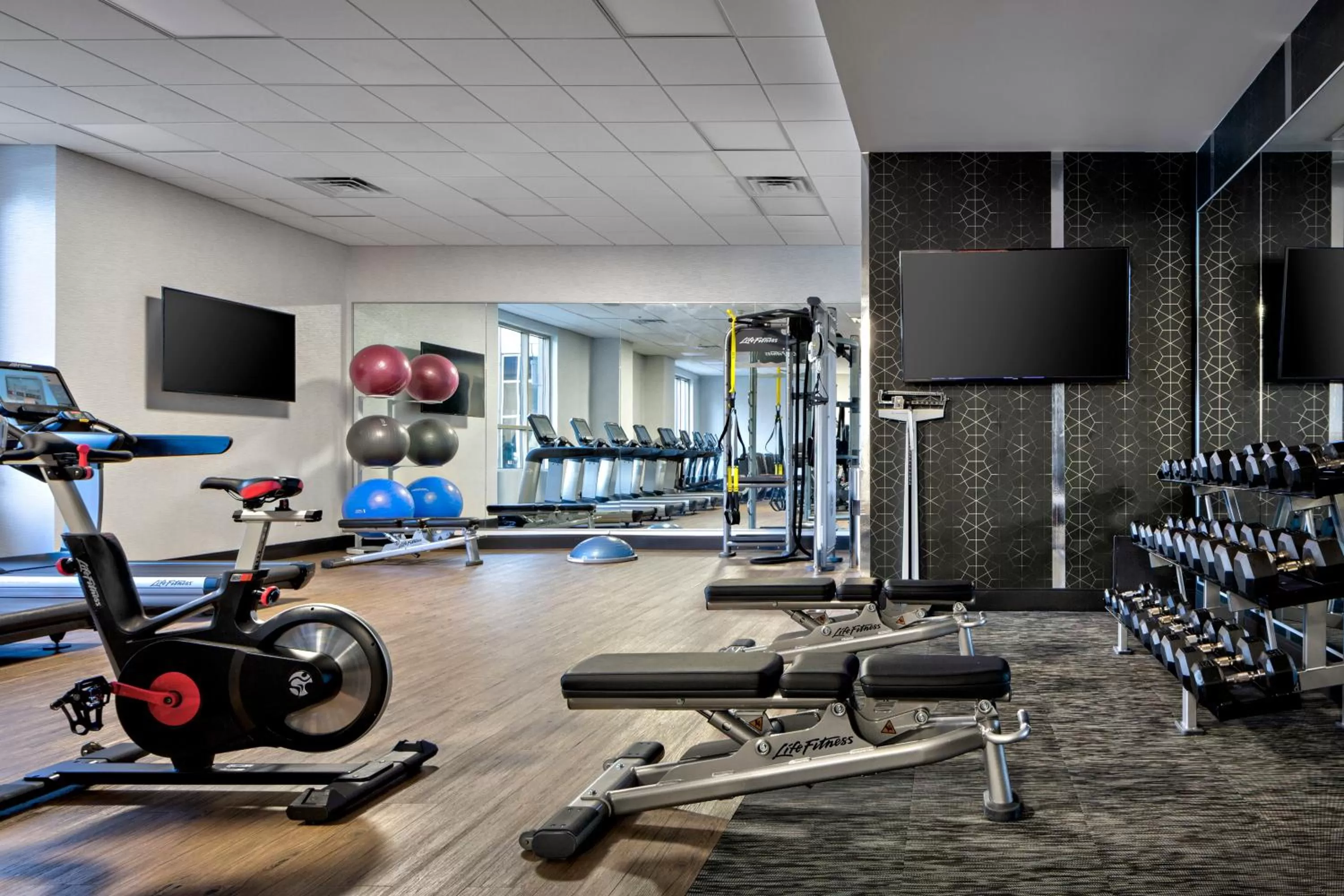 Fitness centre/facilities in Marriott Dallas Las Colinas