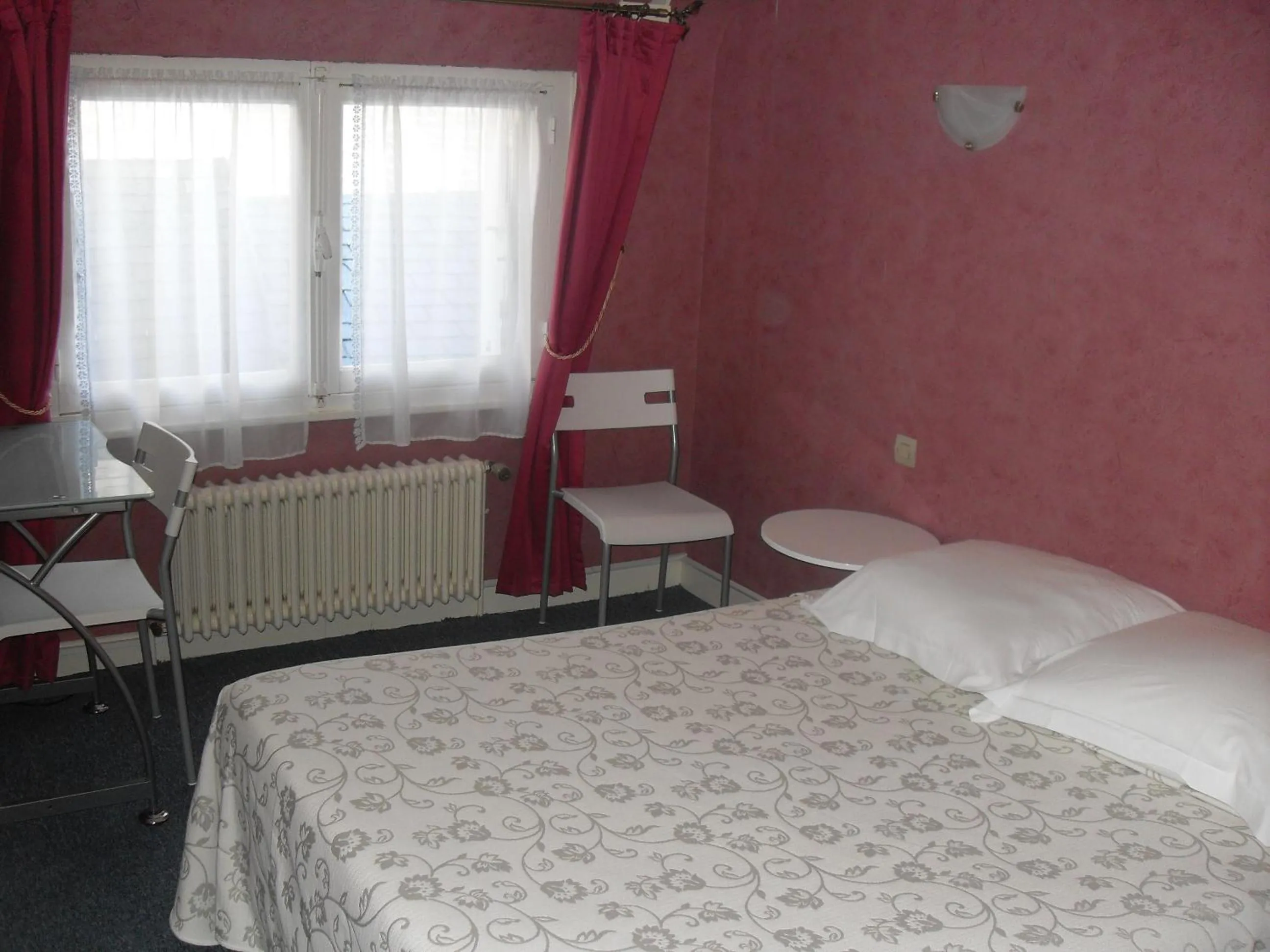 Photo of the whole room in Hotel Restaurant Bocher