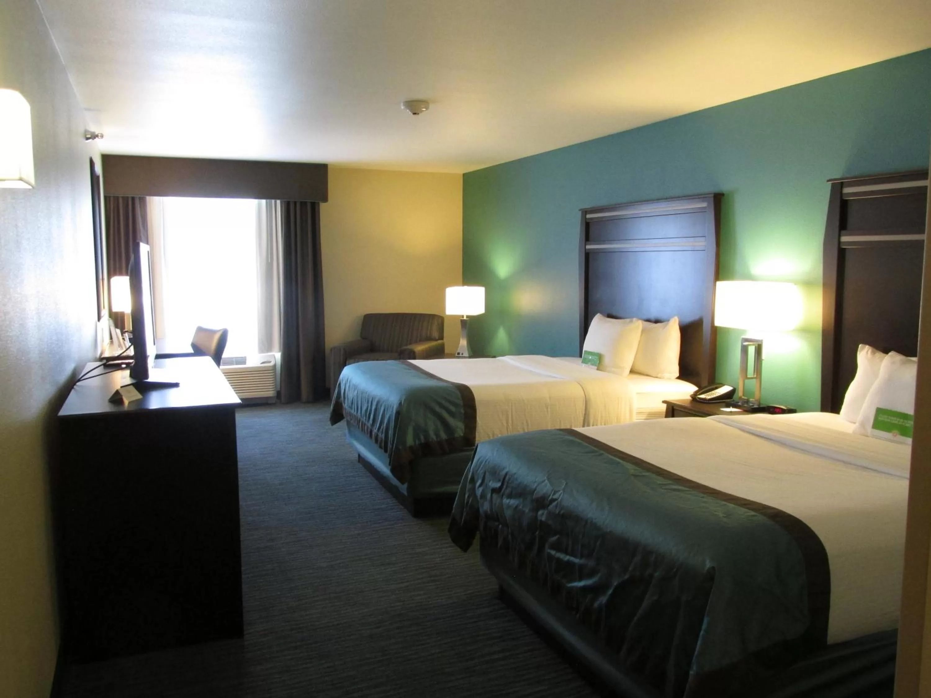 Bed in La Quinta by Wyndham Sioux Falls