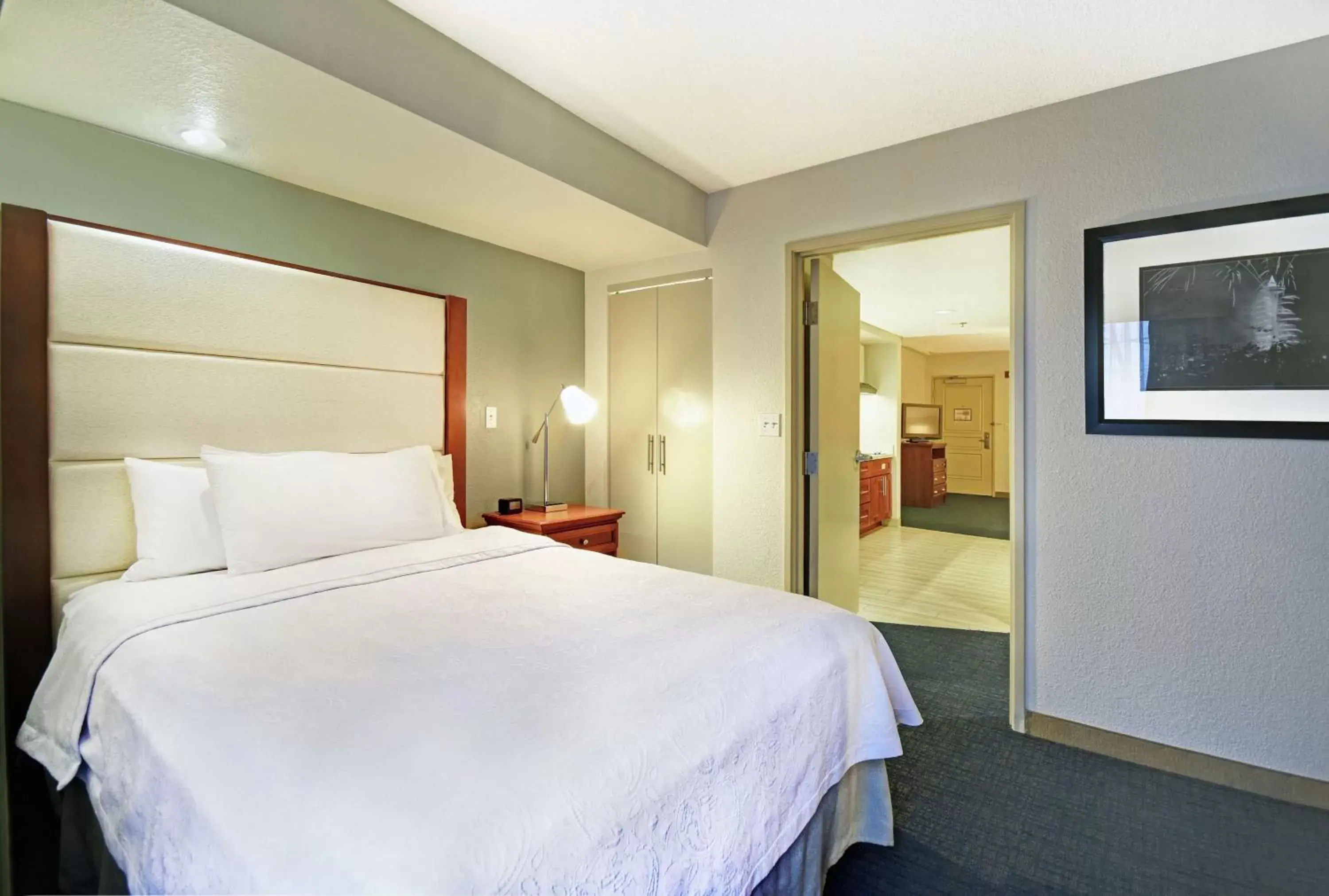 Bedroom, Bed in Homewood Suites by Hilton Seattle Downtown