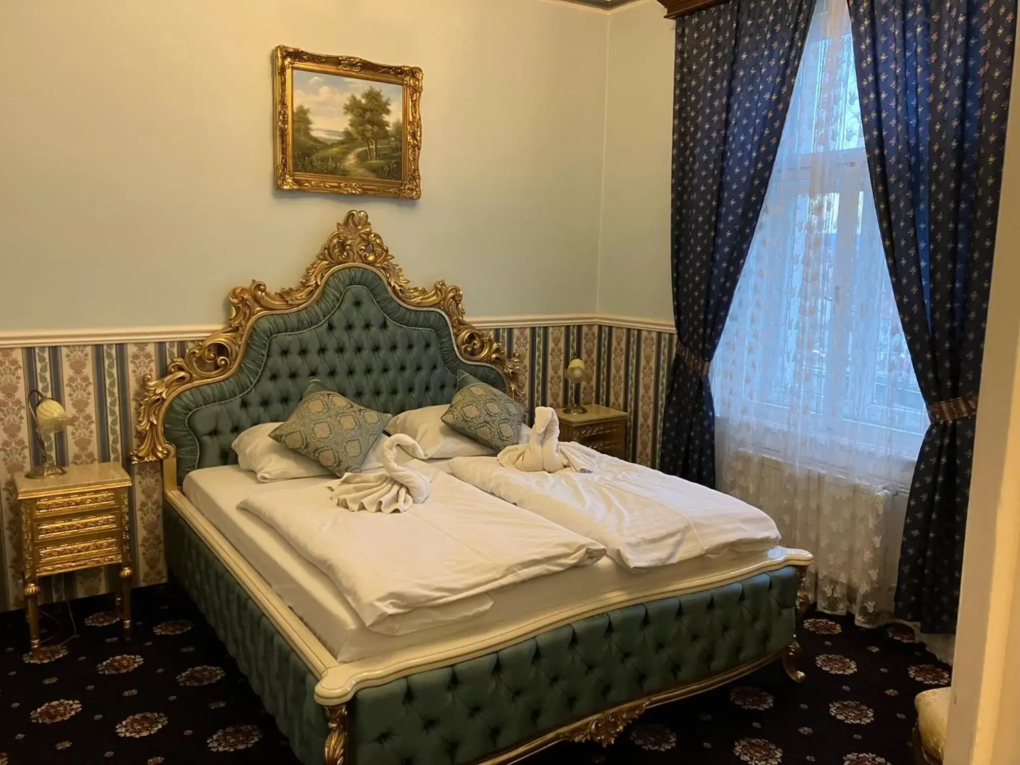 Bedroom, Bed in Hotel Klarinn Prague Castle