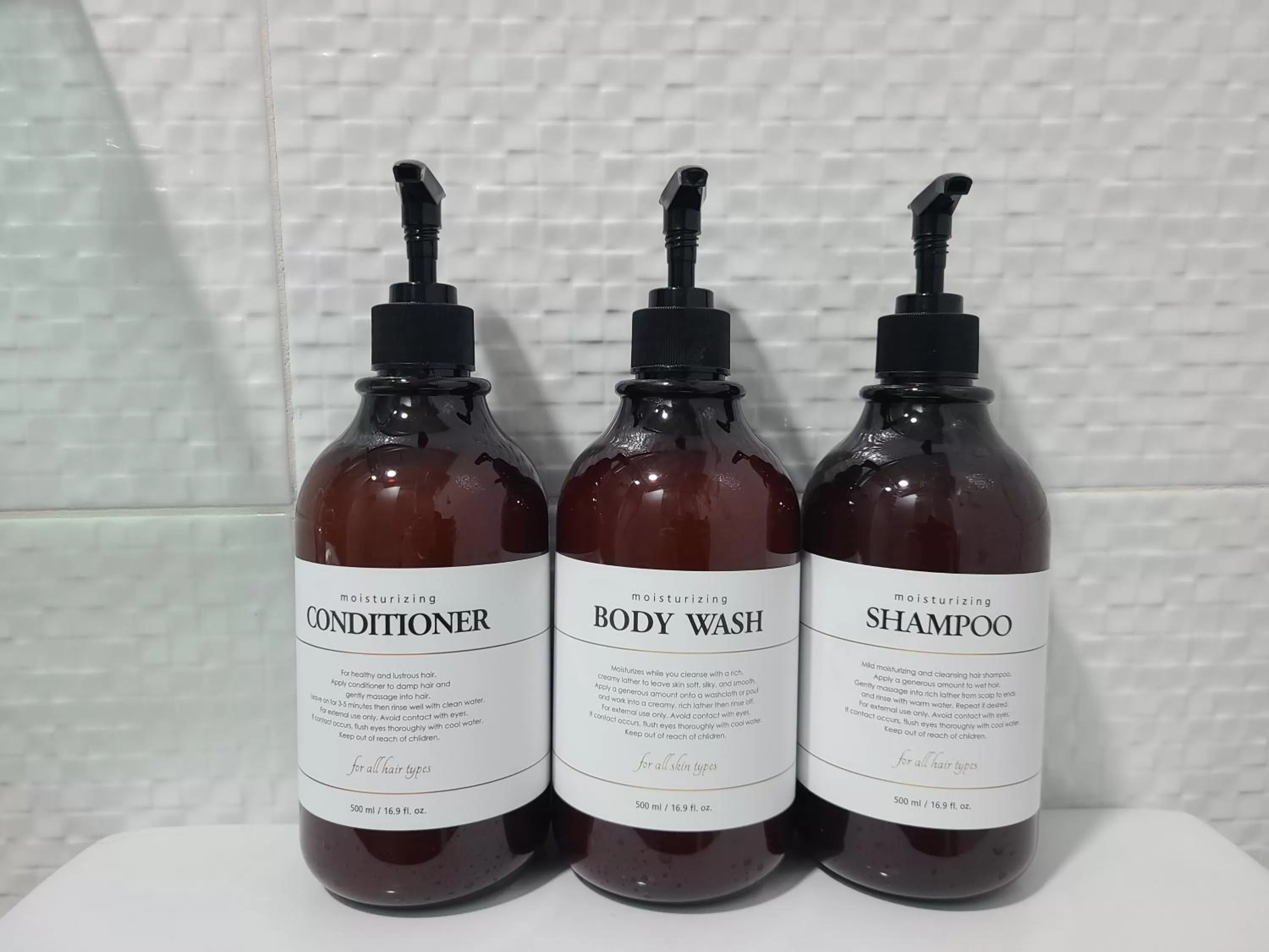 Text overlay in Rainbow Hotel Myeongdong