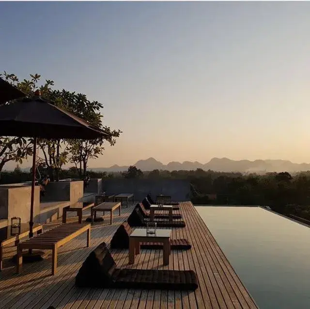 Swimming pool in Inchantreedoopool Swimming pool in Inchantreedoopool