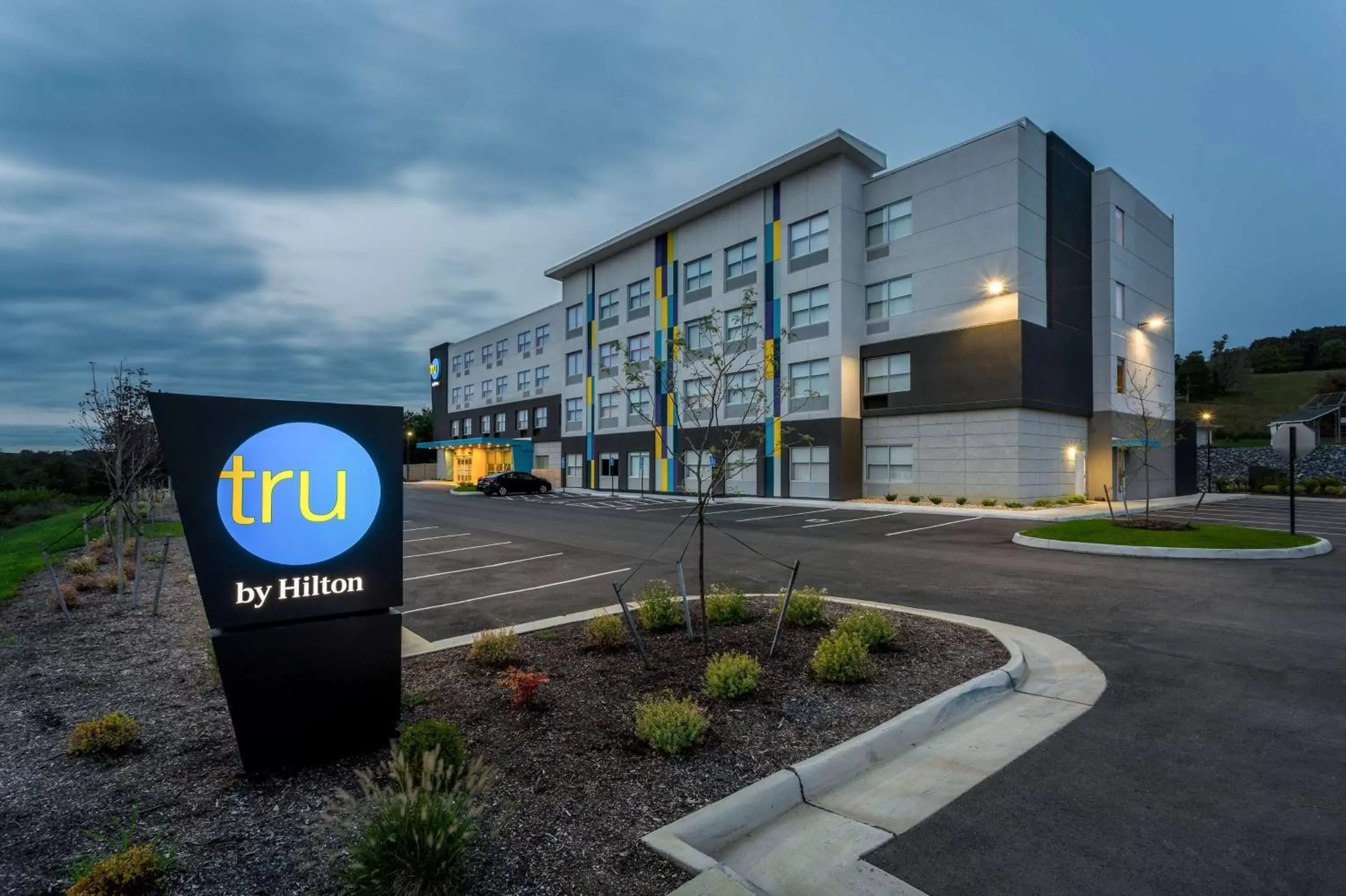 Property building in Tru By Hilton Radford Property building in Tru By Hilton Radford