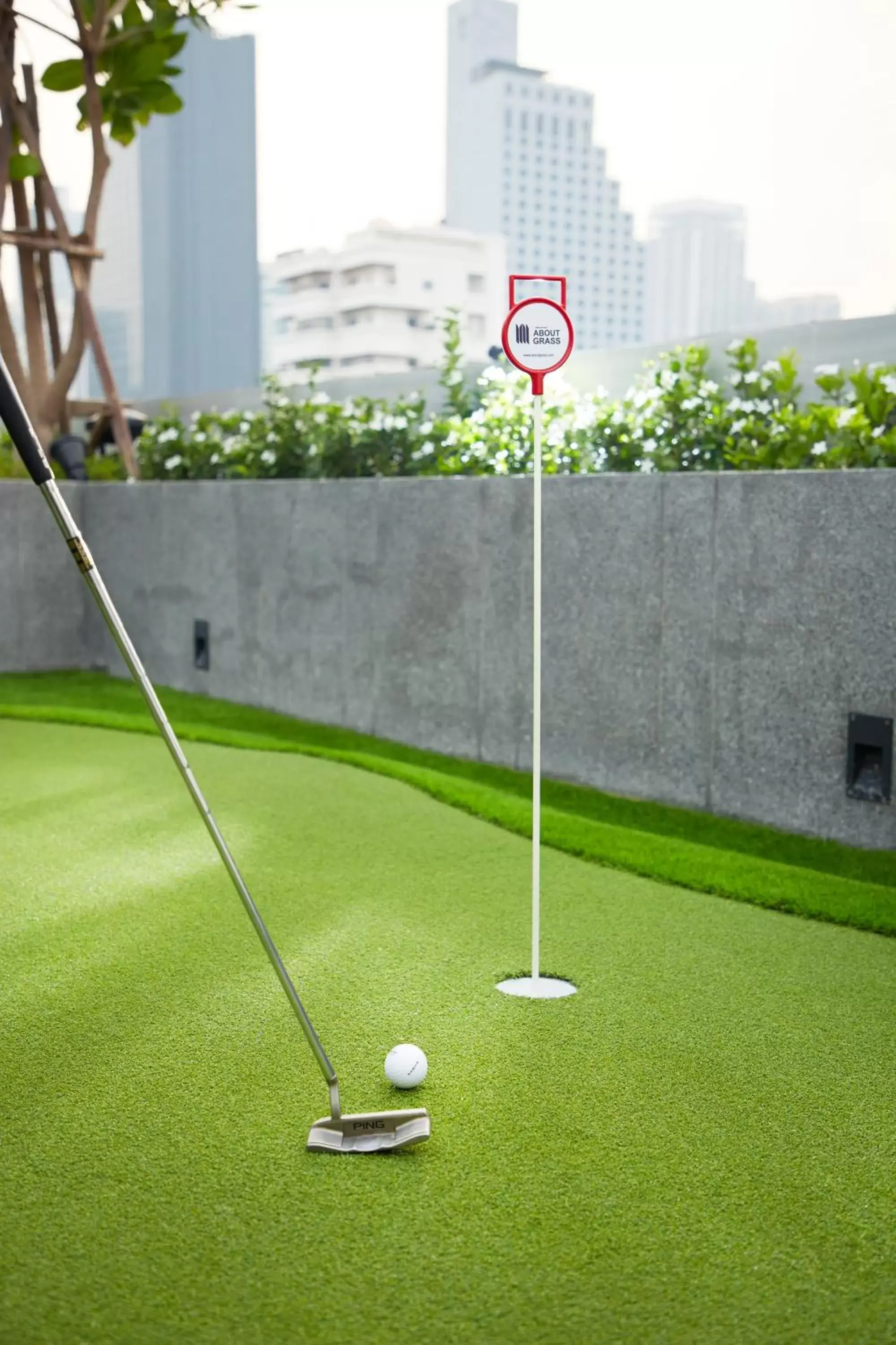 Minigolf, Golf in The Quarter Phromphong by UHG - SHA Extra Plus