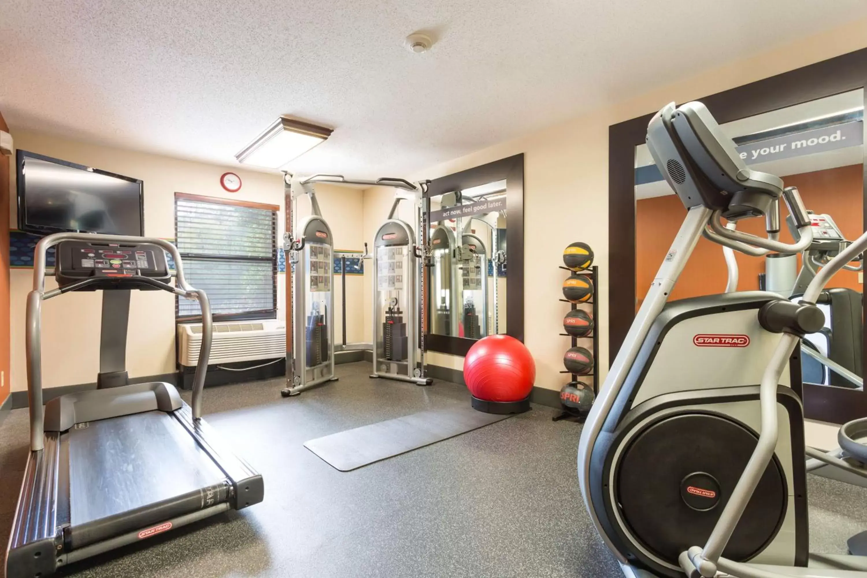 Fitness centre/facilities, Fitness Center/Facilities in Hampton Inn Havelock