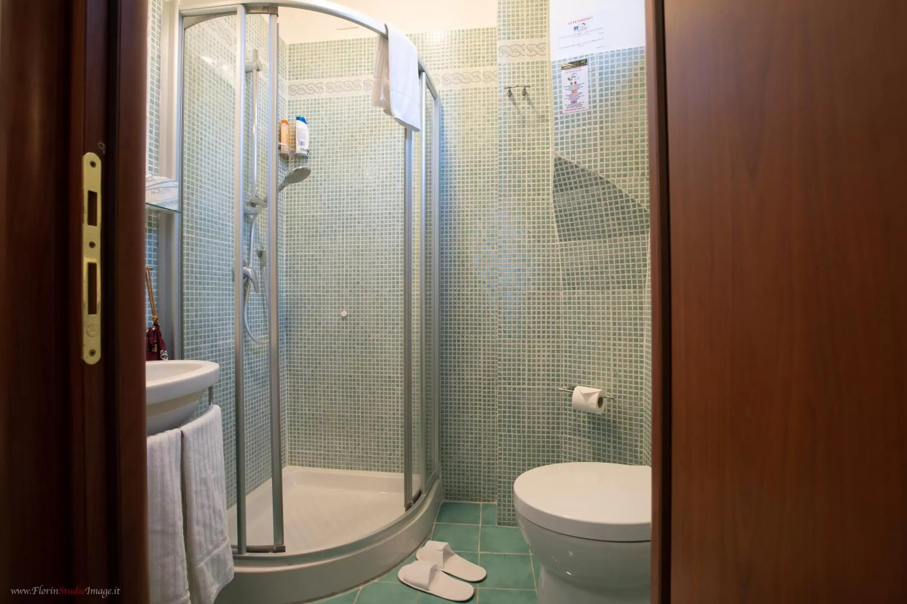 Bathroom in Hotel Centro Cavour Roma