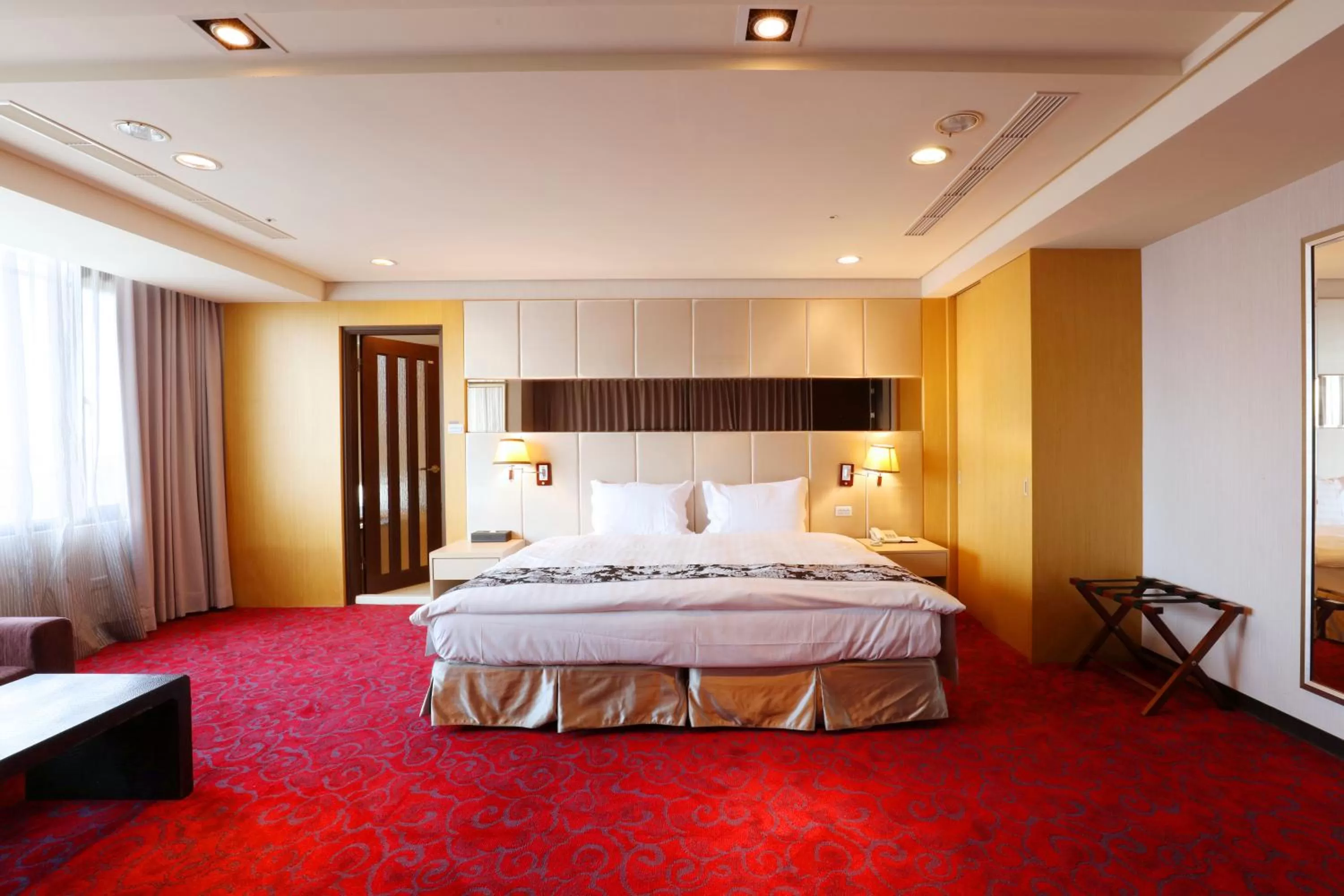 Photo of the whole room, Bed in Maison de Chine Chao Yin Building