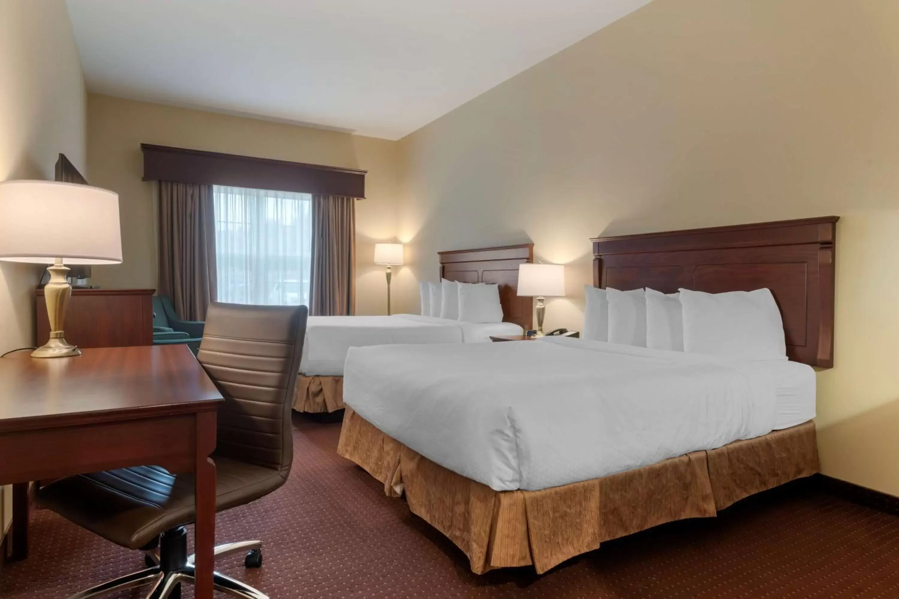 Bedroom, Bed in Best Western Plus Fredericton Hotel & Suites