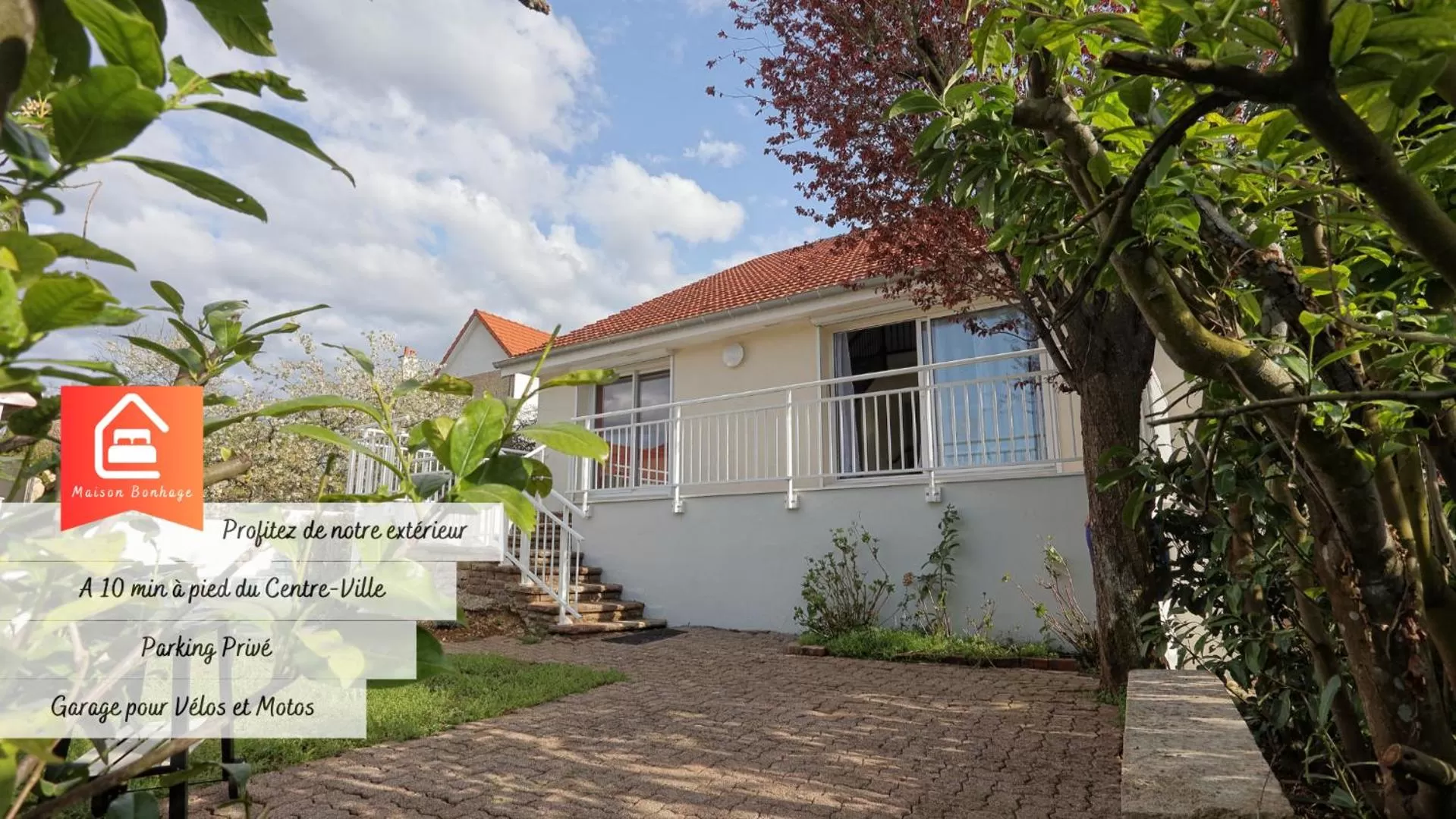 Property Building in Chambre Balnéo à Chaumont (Maison Bonhage)