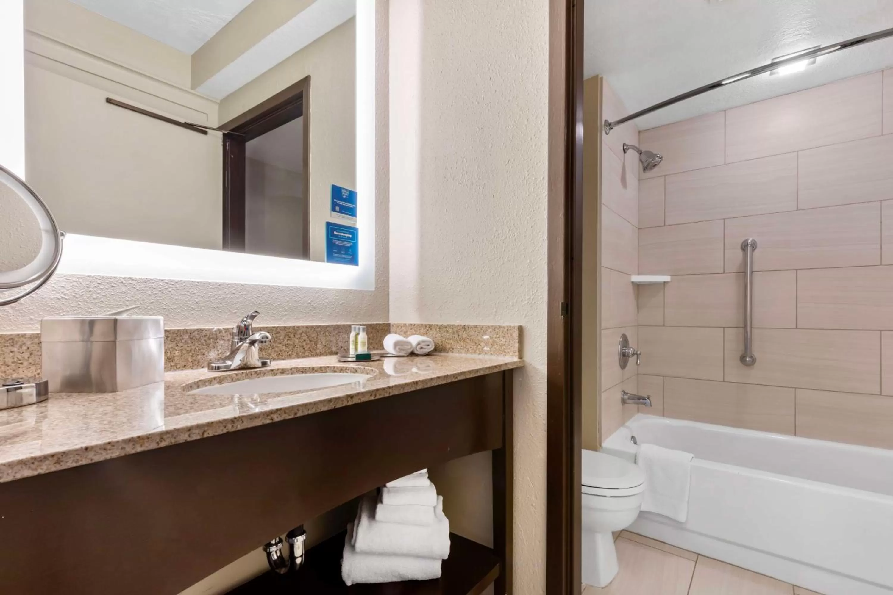 Bathroom in DoubleTree by Hilton Hotel Park City - The Yarrow